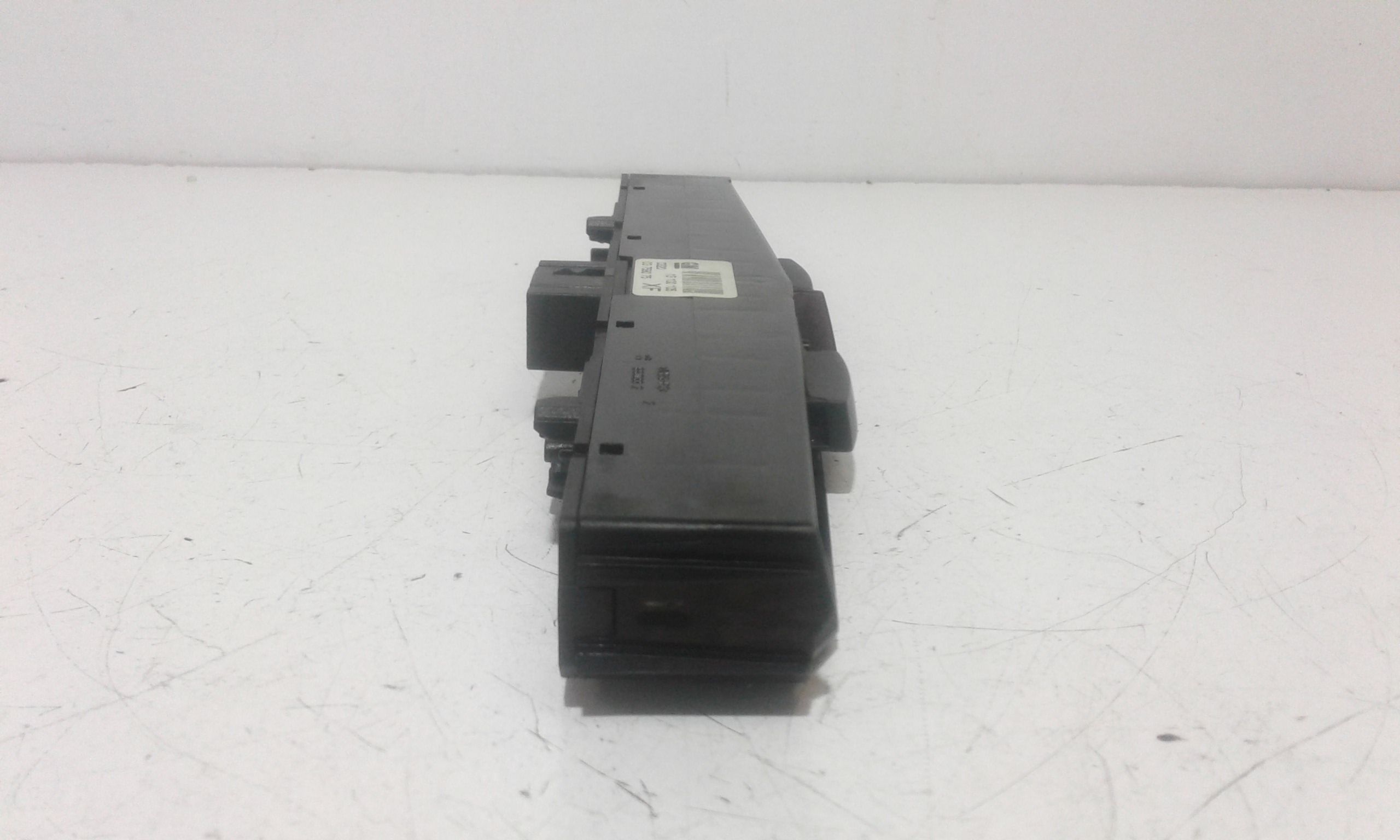 Pulsante luci di emergenza OPEL Astra H S. Wagon