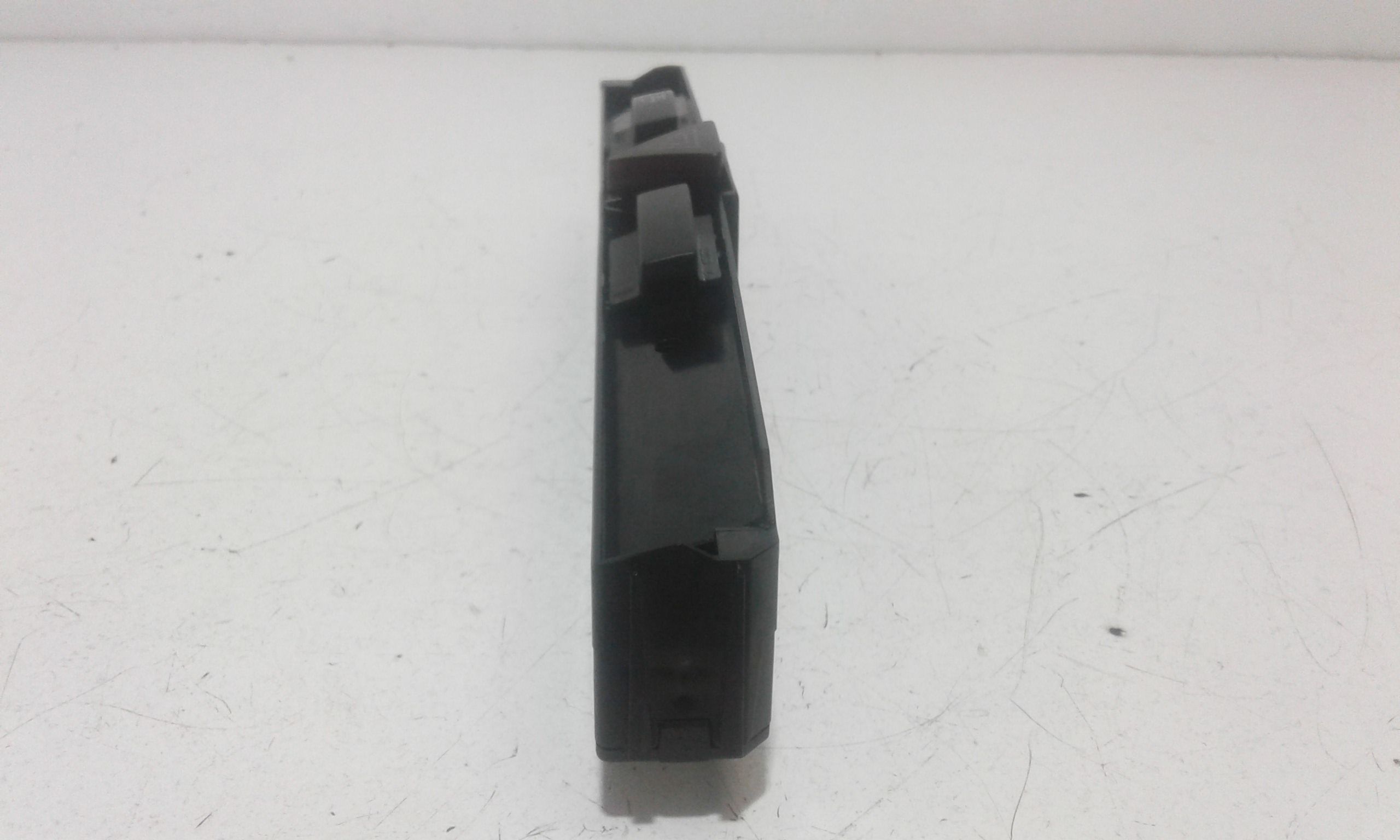 Pulsante luci di emergenza OPEL Astra H S. Wagon