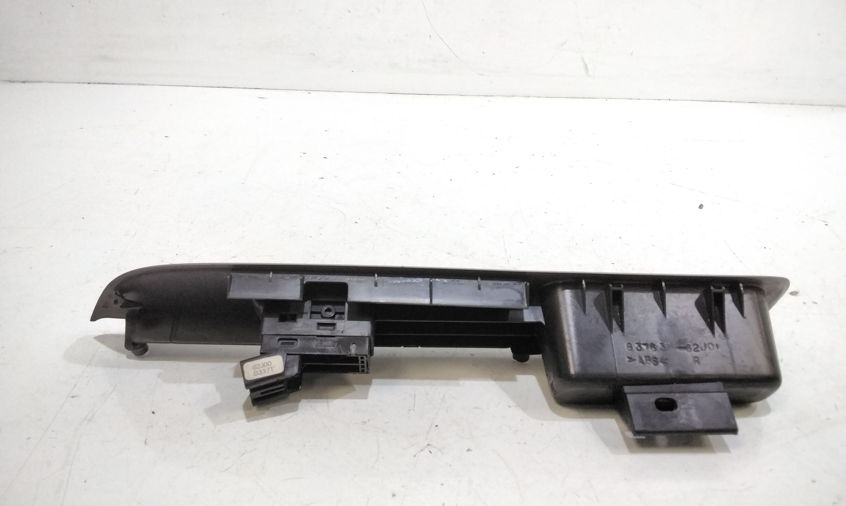 Pulsantiera Anteriore Destra Passeggero SUZUKI Swift 4 Serie (04>10)