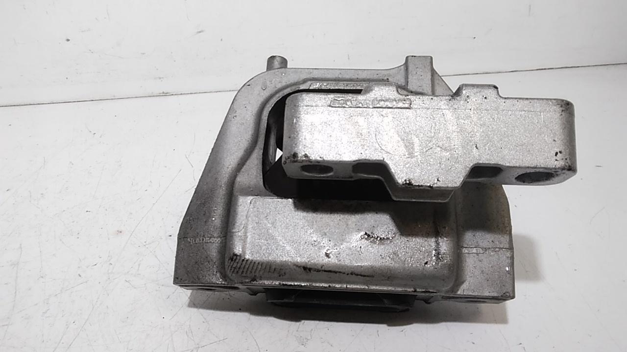 Supporto motore VOLKSWAGEN T-Roc Serie