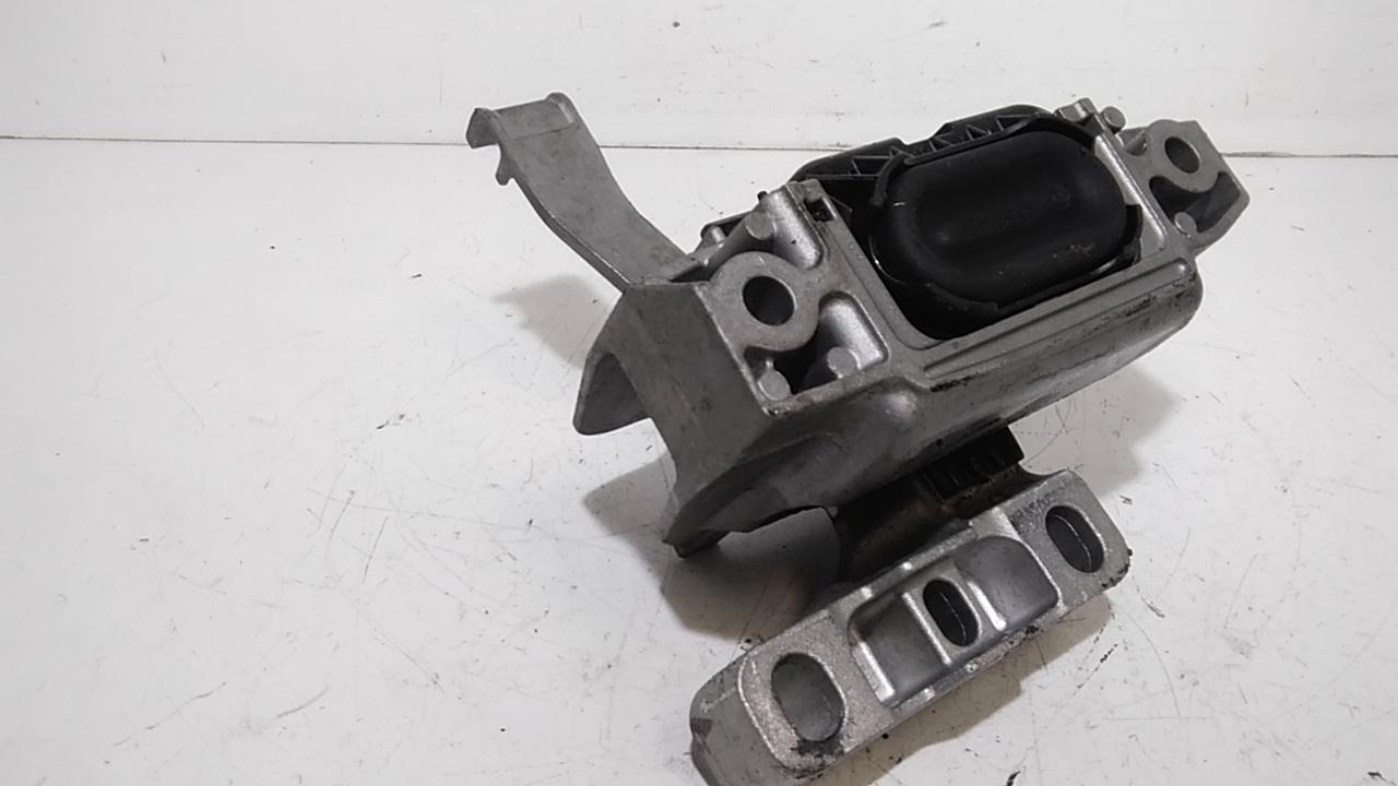 Supporto motore VOLKSWAGEN T-Roc Serie