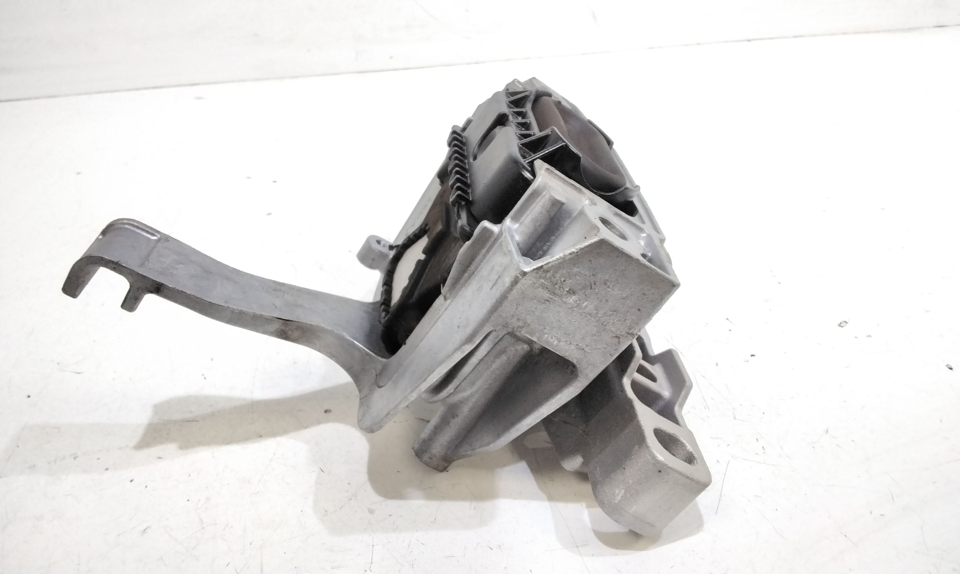 Supporto motore VOLKSWAGEN T-Roc Serie