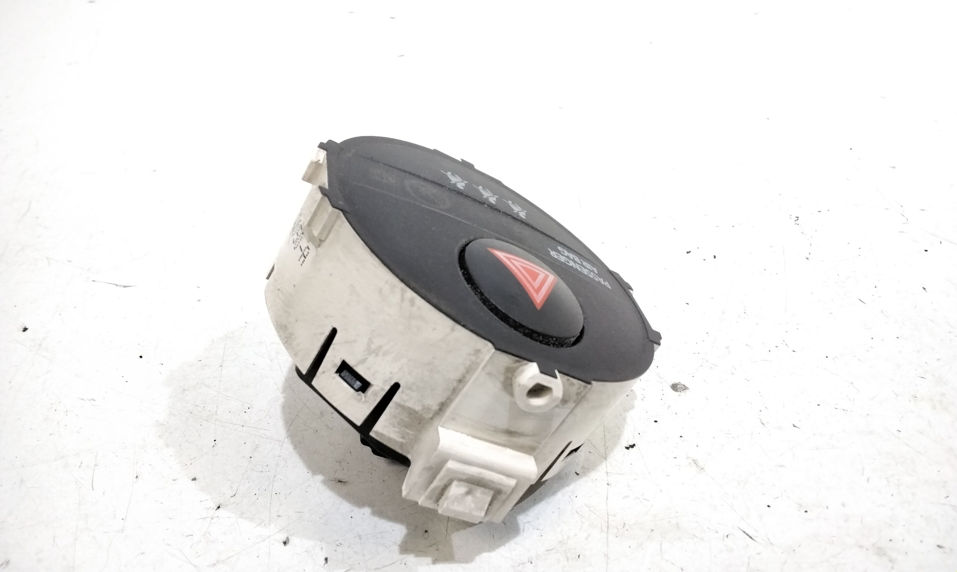 Pulsante luci di emergenza TOYOTA Yaris Serie