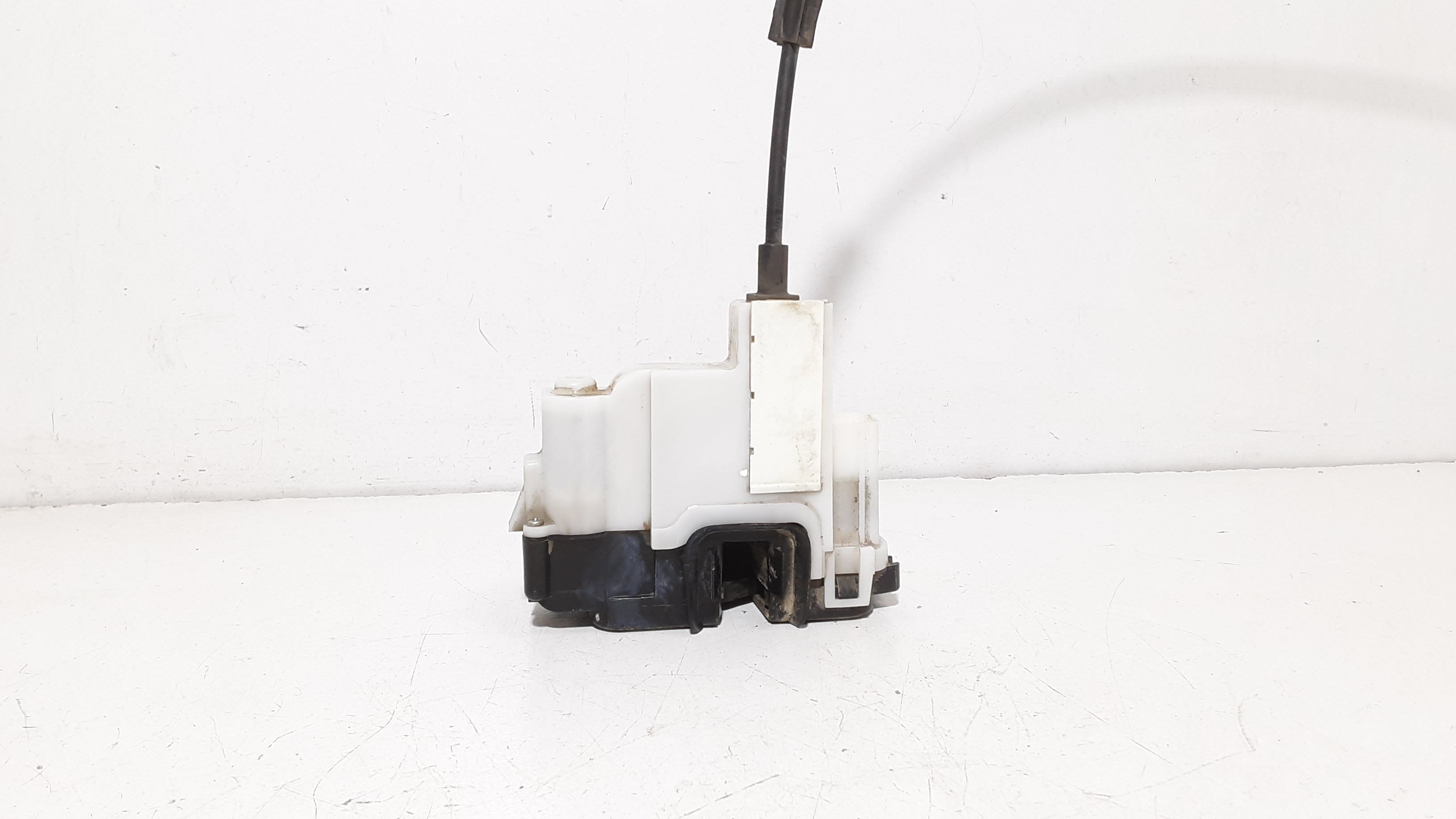 Serratura Anteriore Destra FIAT 500 Serie (07>14)