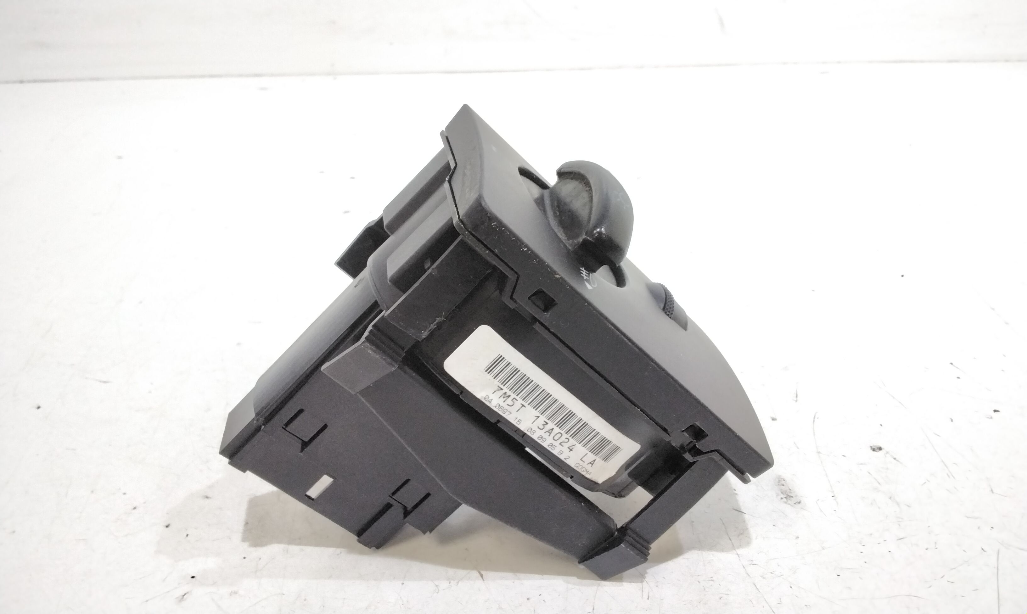 Interruttore comando luci FORD Focus Berlina 4 Serie