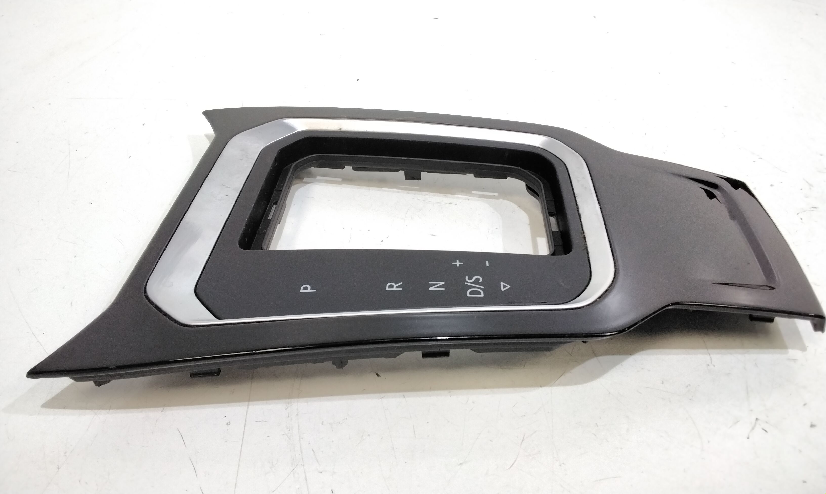 Cover plastica leva marce VOLKSWAGEN T-Roc Serie