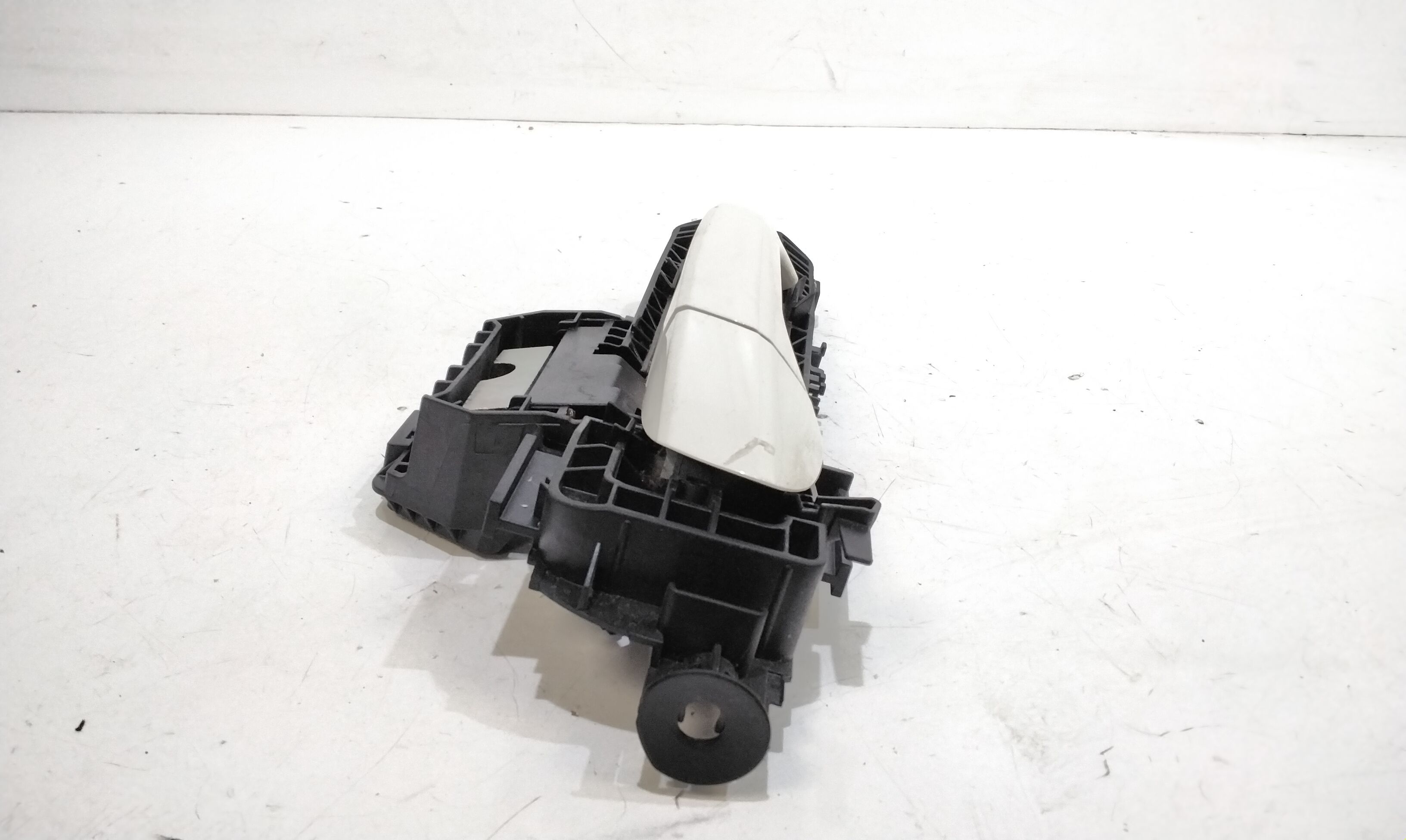 Maniglia esterna Posteriore Sinistra MERCEDES Classe A Serie (W176) (12>18)