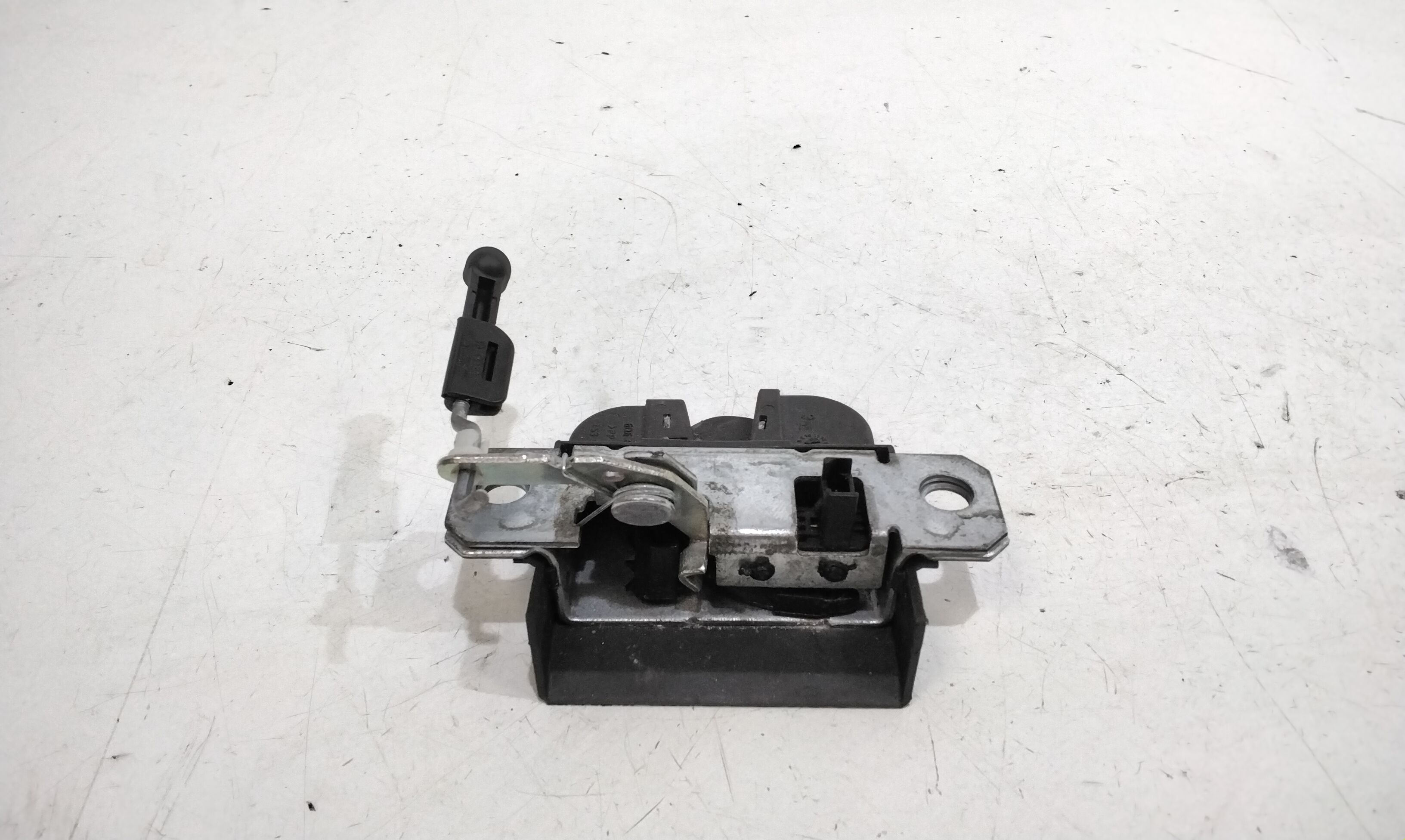 Serratura Cofano Posteriore VOLKSWAGEN Polo 4 Serie