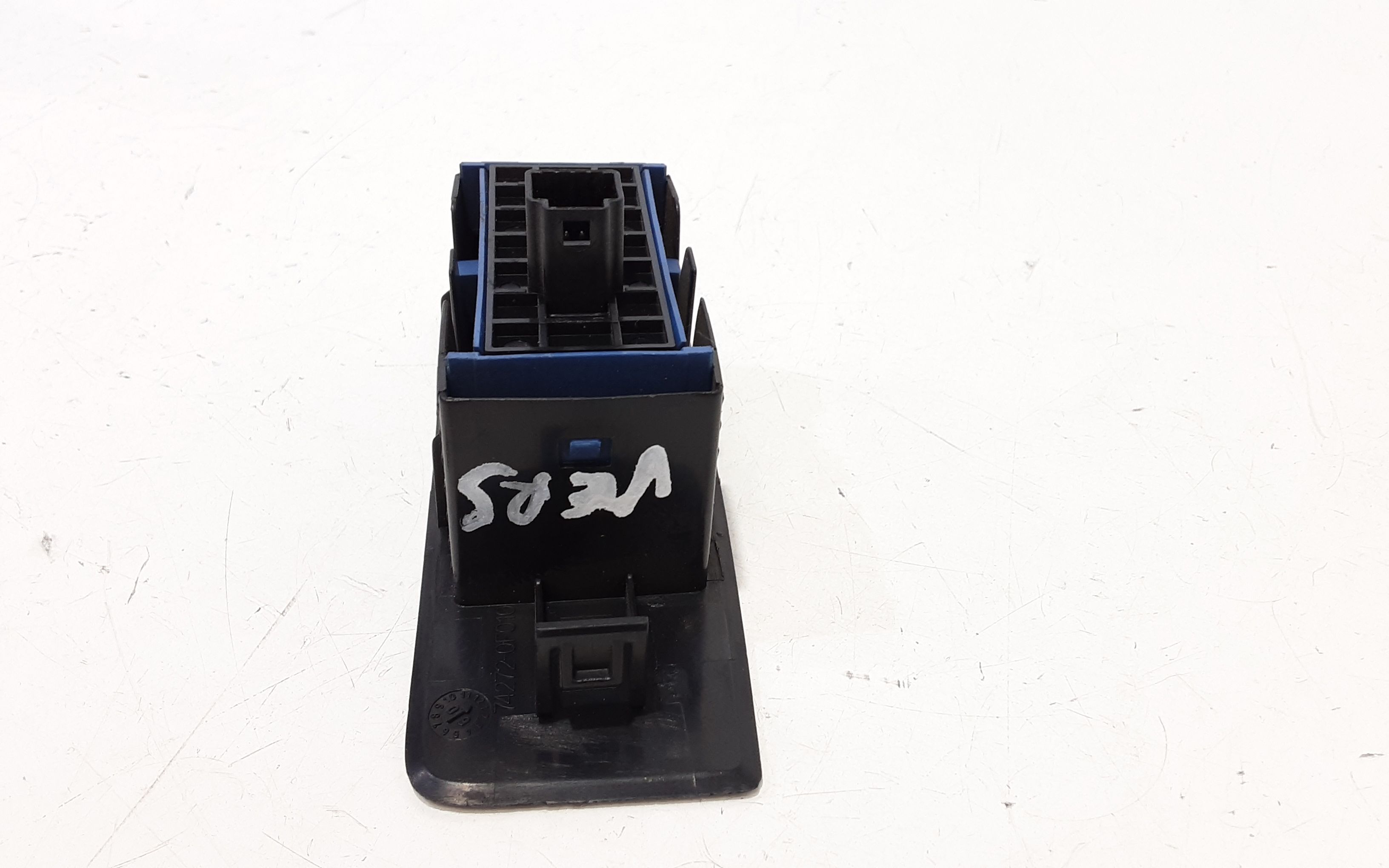 Pulsantiera Posteriore Sinistra TOYOTA Verso 1 Serie