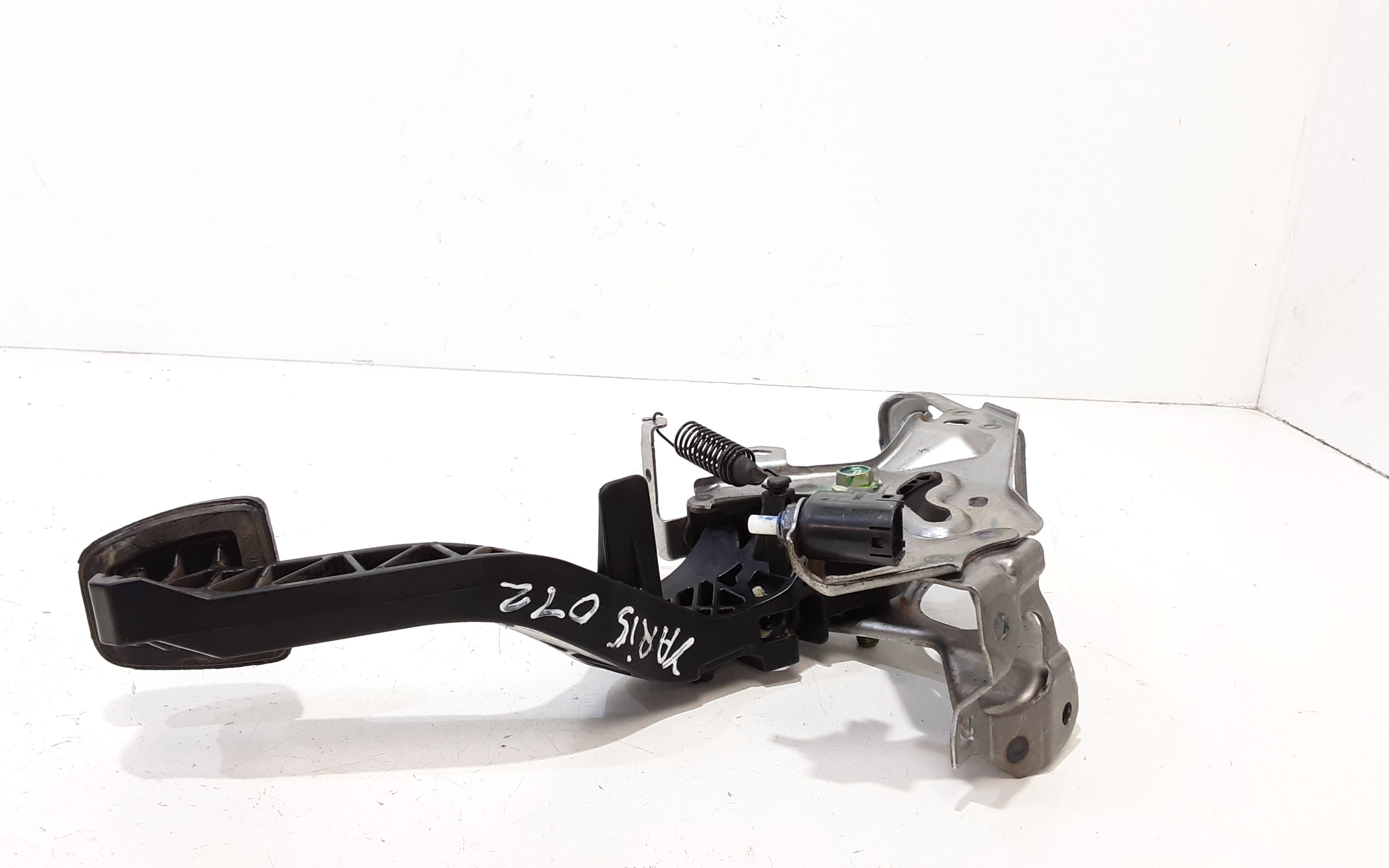 Pedale frizione TOYOTA Yaris Serie