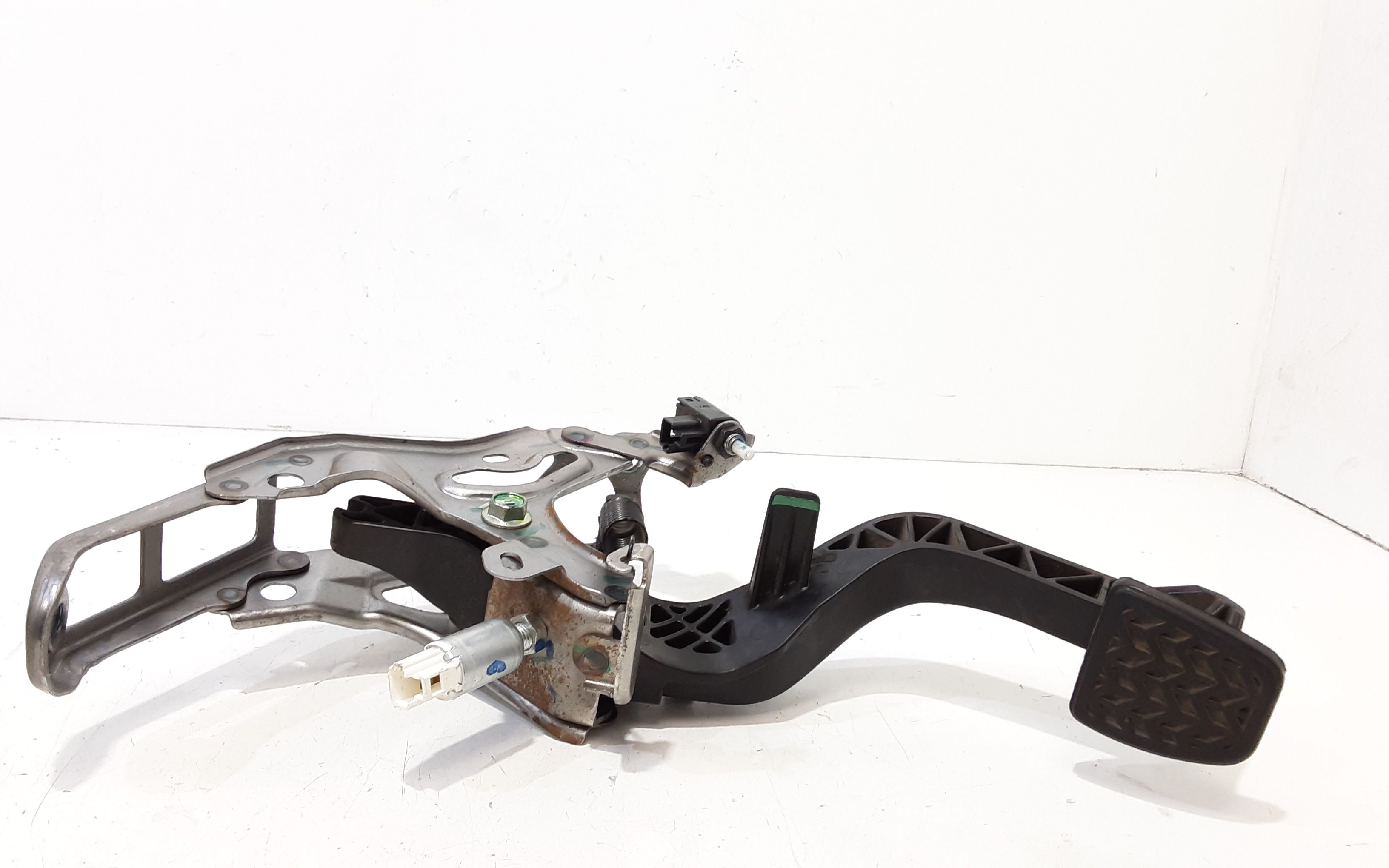 Pedale frizione TOYOTA Yaris Serie