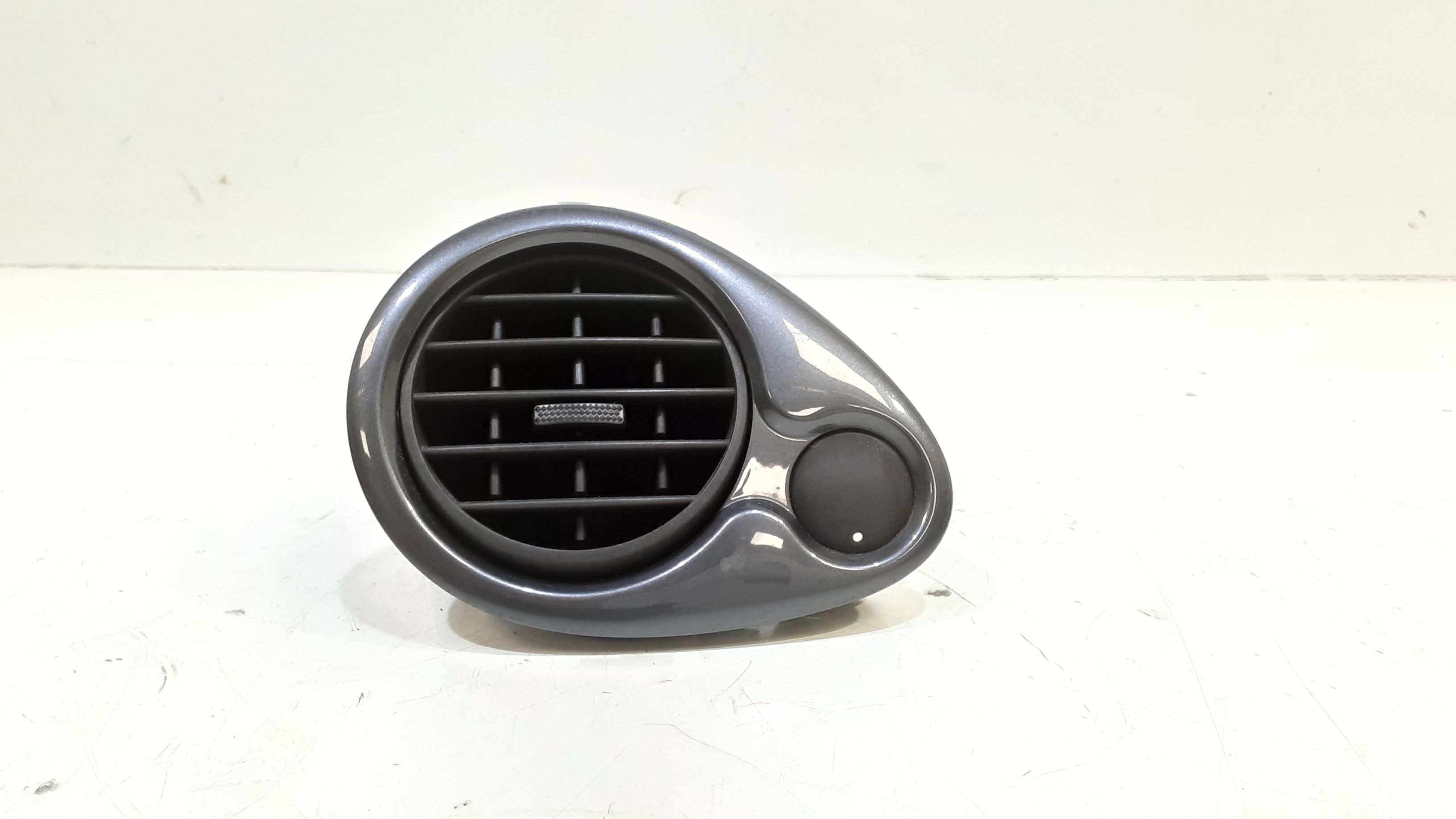 Bocchetta aria cruscotto lato guida RENAULT Clio Serie (04>08)