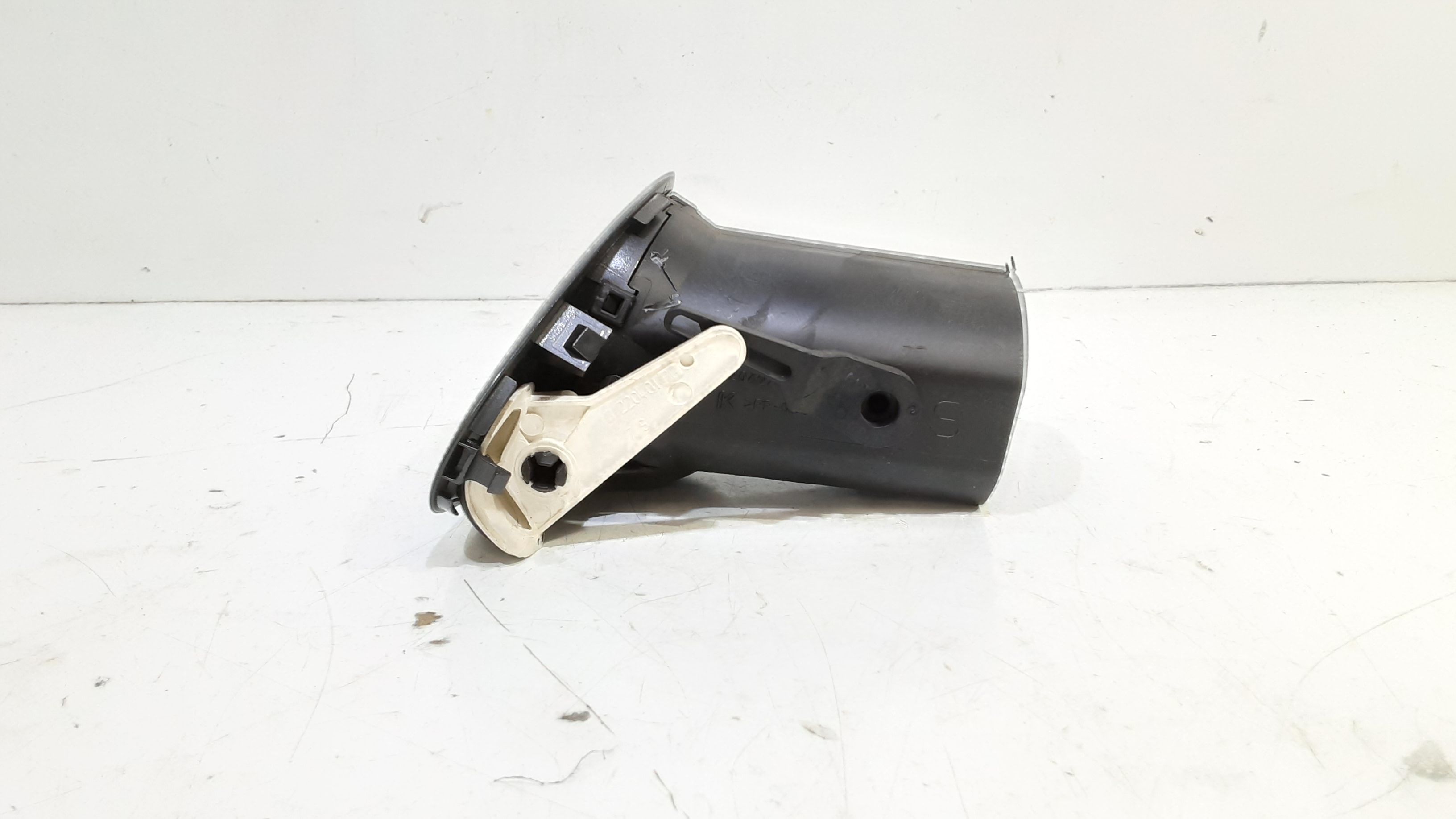 Bocchetta aria cruscotto lato guida RENAULT Clio Serie (04>08)