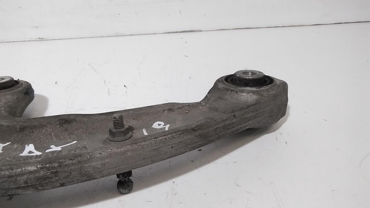 Braccio oscillante assale posteriore DX AUDI A4 Avant (8W5)