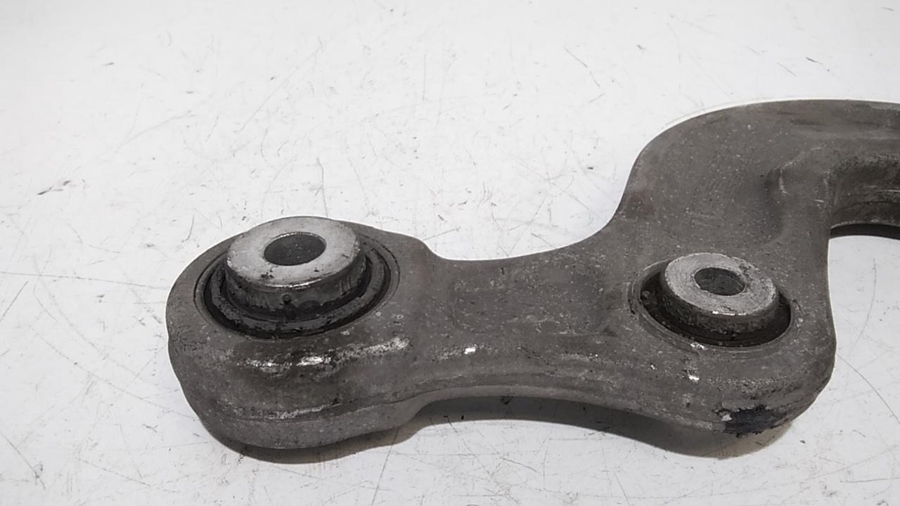 Braccio oscillante assale posteriore DX AUDI A4 Avant (8W5)