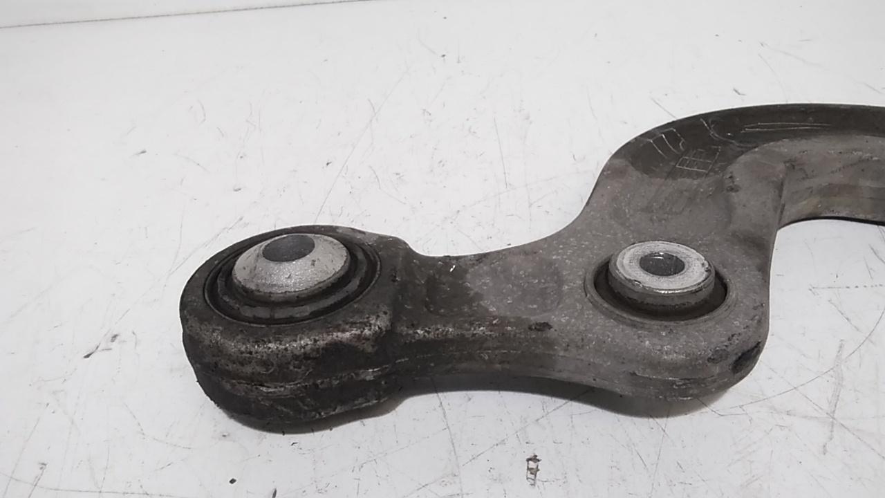 Braccio oscillante assale posteriore SX AUDI A4 Avant (8W5)