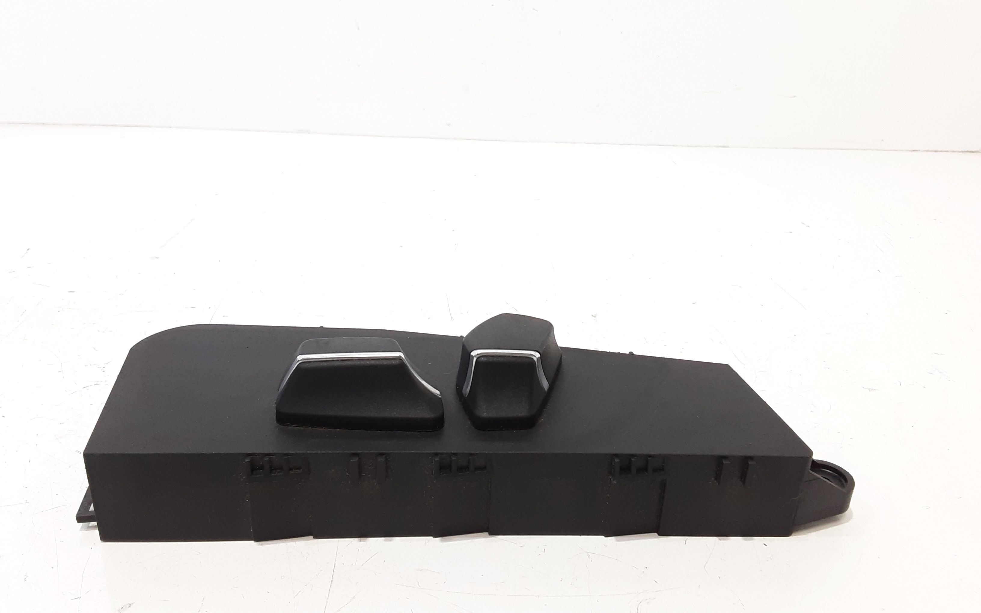 Interruttore pulsante regolatore sedile SX BMW Serie 5 Touring F10