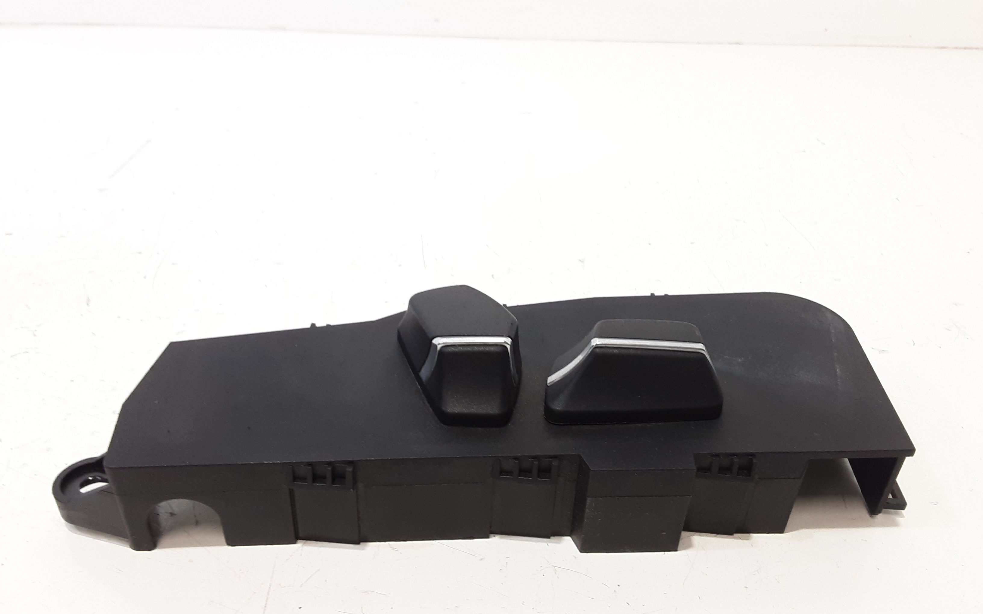 Interruttore pulsante regolatore sedile DX BMW Serie 5 Touring F10