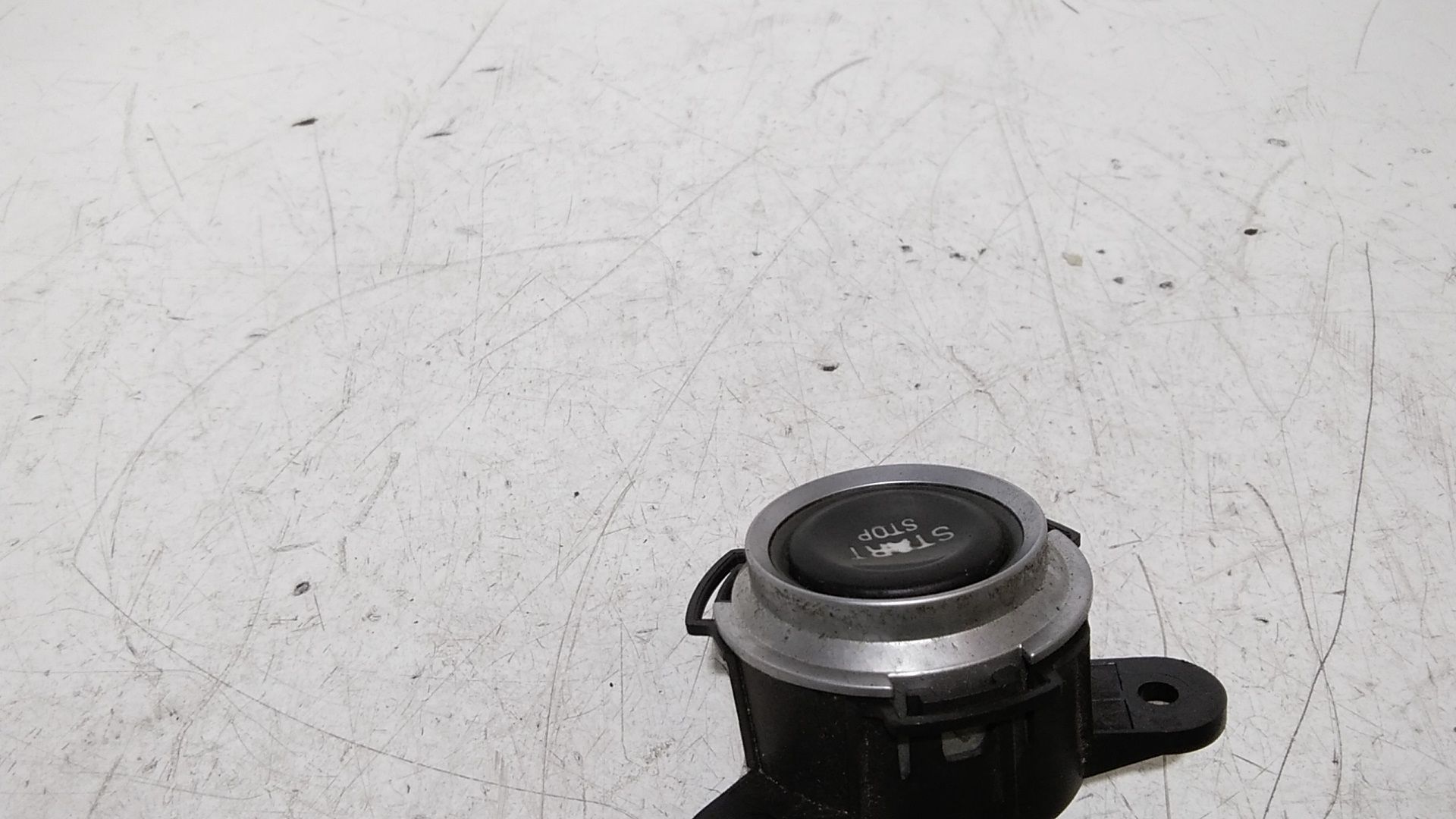 Pulsante start e stop TOYOTA IQ 1 Serie