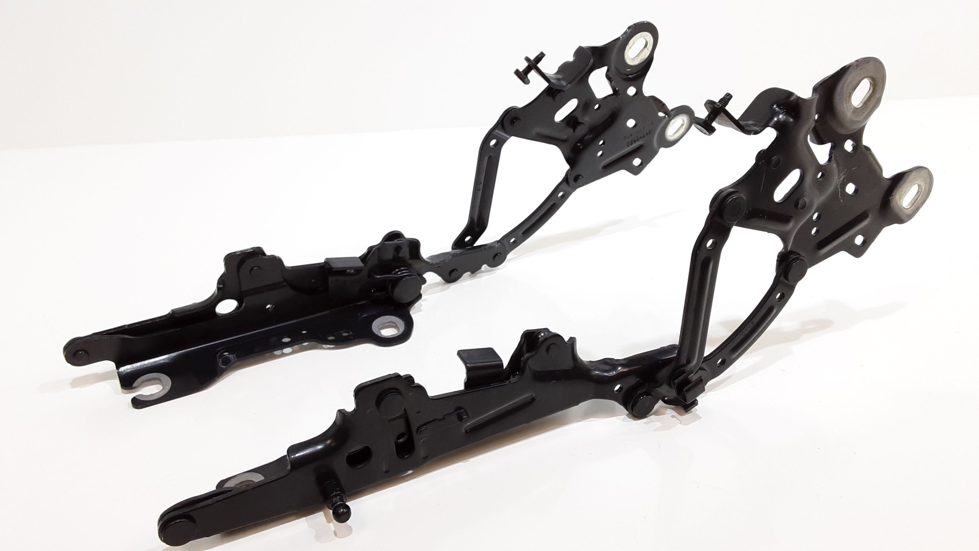 Cerniere cofano anteriore dx e sx BMW X2 F39