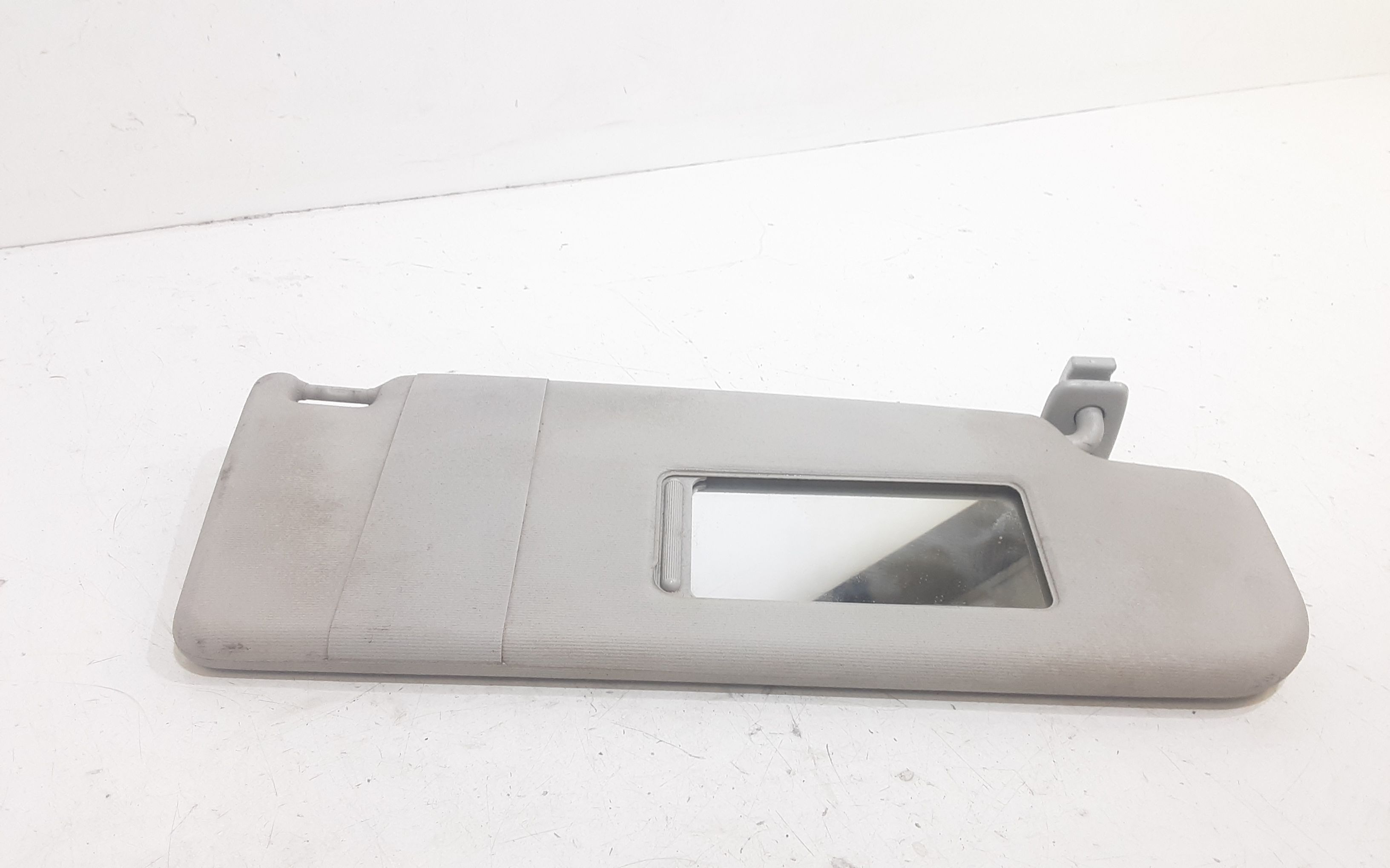 Parasole aletta Lato Passeggero VOLKSWAGEN Golf 5 Plus (04>13)