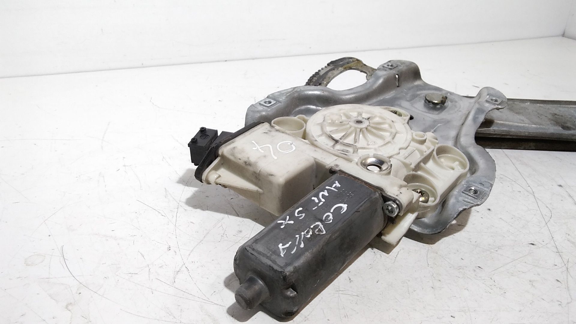 Cremagliera anteriore sinistra Guida TOYOTA Corolla Berlina 3 Serie 3-5P