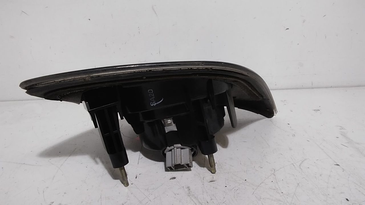 Stop Posteriore Sinistro Integrato nel Portello MAZDA 3 Berlina Serie (03>09)