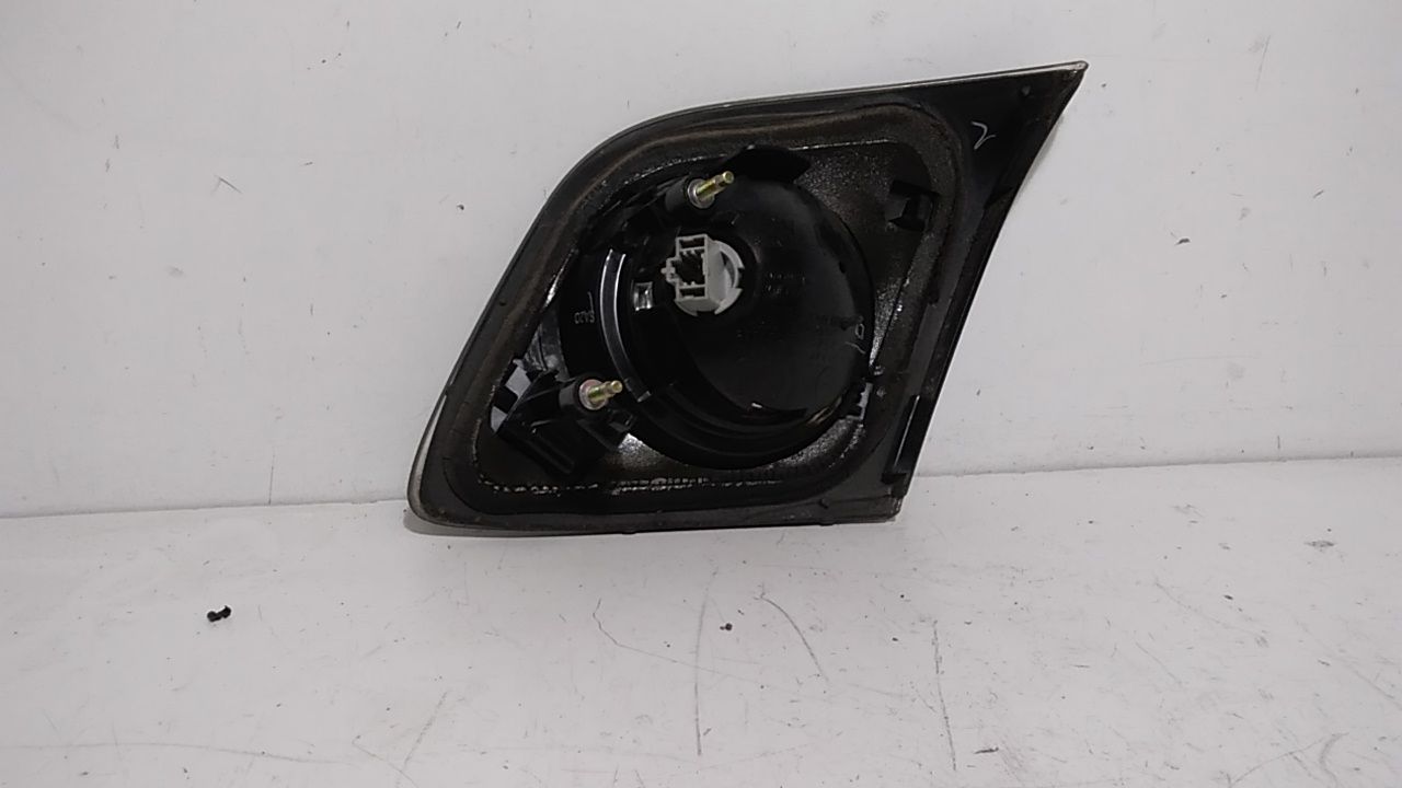 Stop Posteriore Sinistro Integrato nel Portello MAZDA 3 Berlina Serie (03>09)