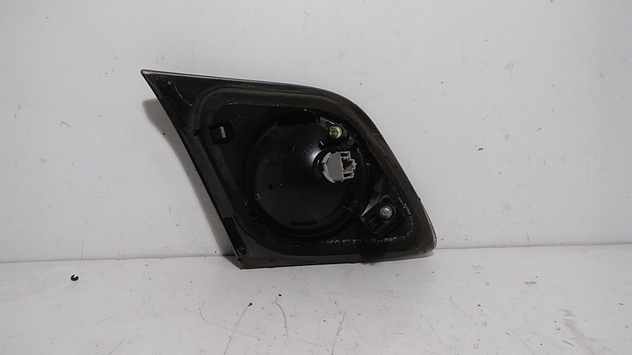 Stop Posteriore Destro Integrato nel Portello MAZDA 3 Berlina Serie (03>09)