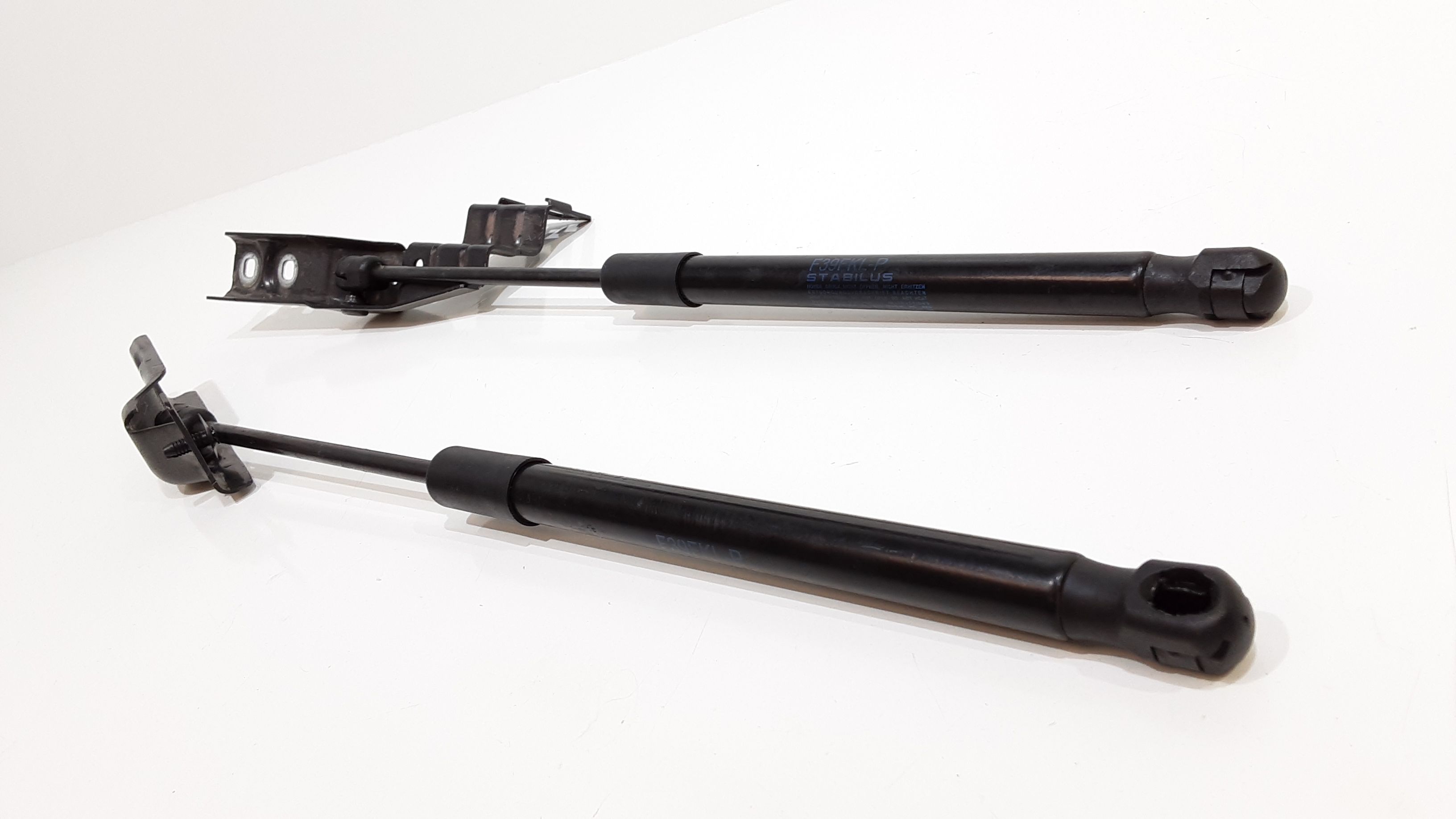 Pistoncini cofano ant BMW X2 F39