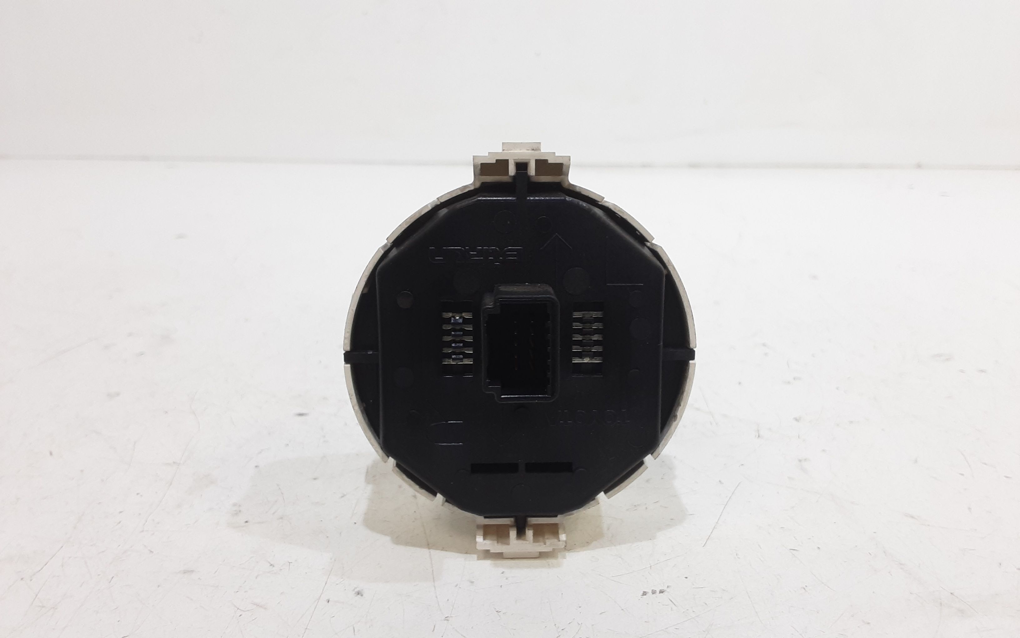 Pulsante luci di emergenza TOYOTA Yaris Serie (11>13)