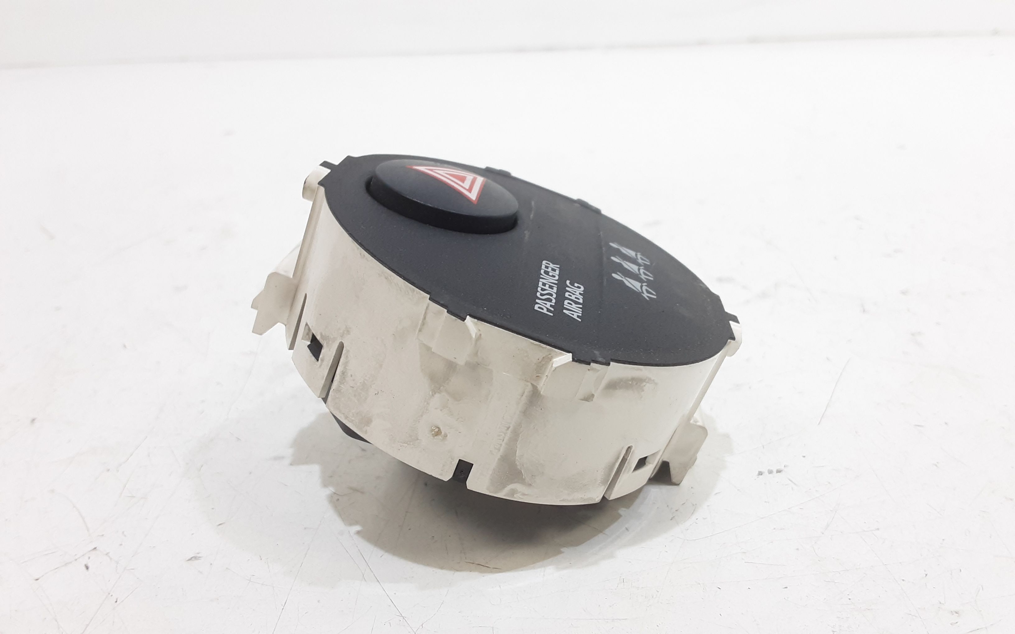 Pulsante luci di emergenza TOYOTA Yaris Serie (11>13)