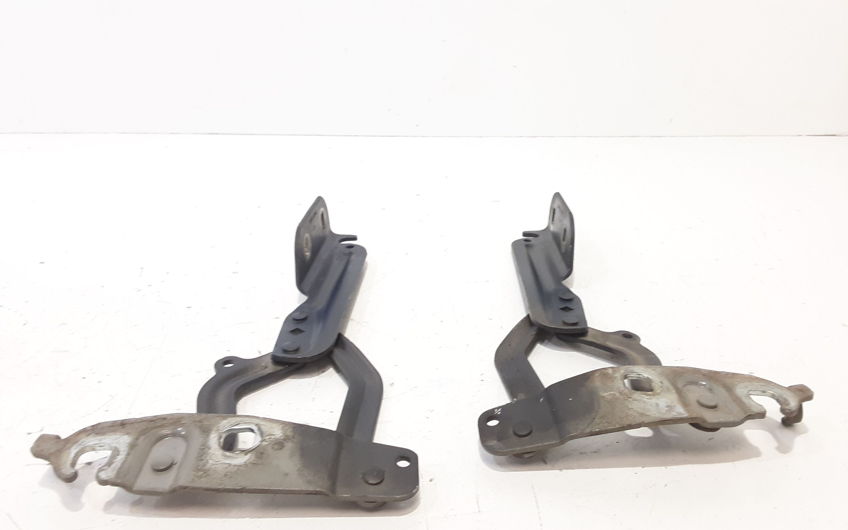 Cerniere cofano anteriore dx e sx FORD Fiesta 6 Serie