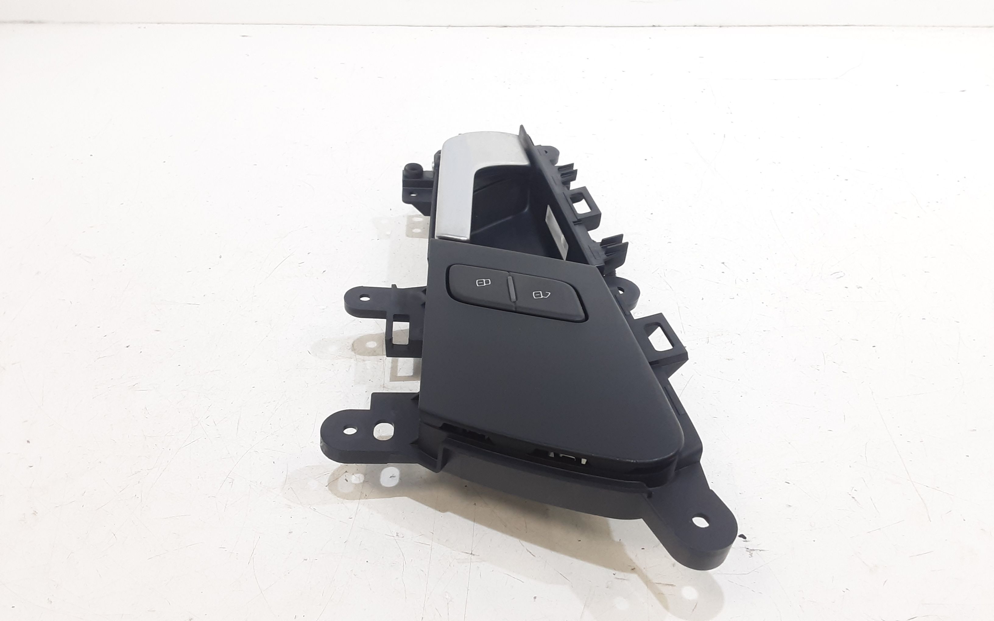 Maniglia interna anteriore Sinistra AUDI Q5 Serie (FYB) (17>)