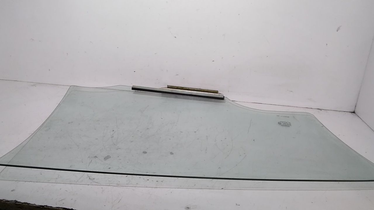 Vetro scendente posteriore Sinistro TOYOTA Yaris Serie (17>)