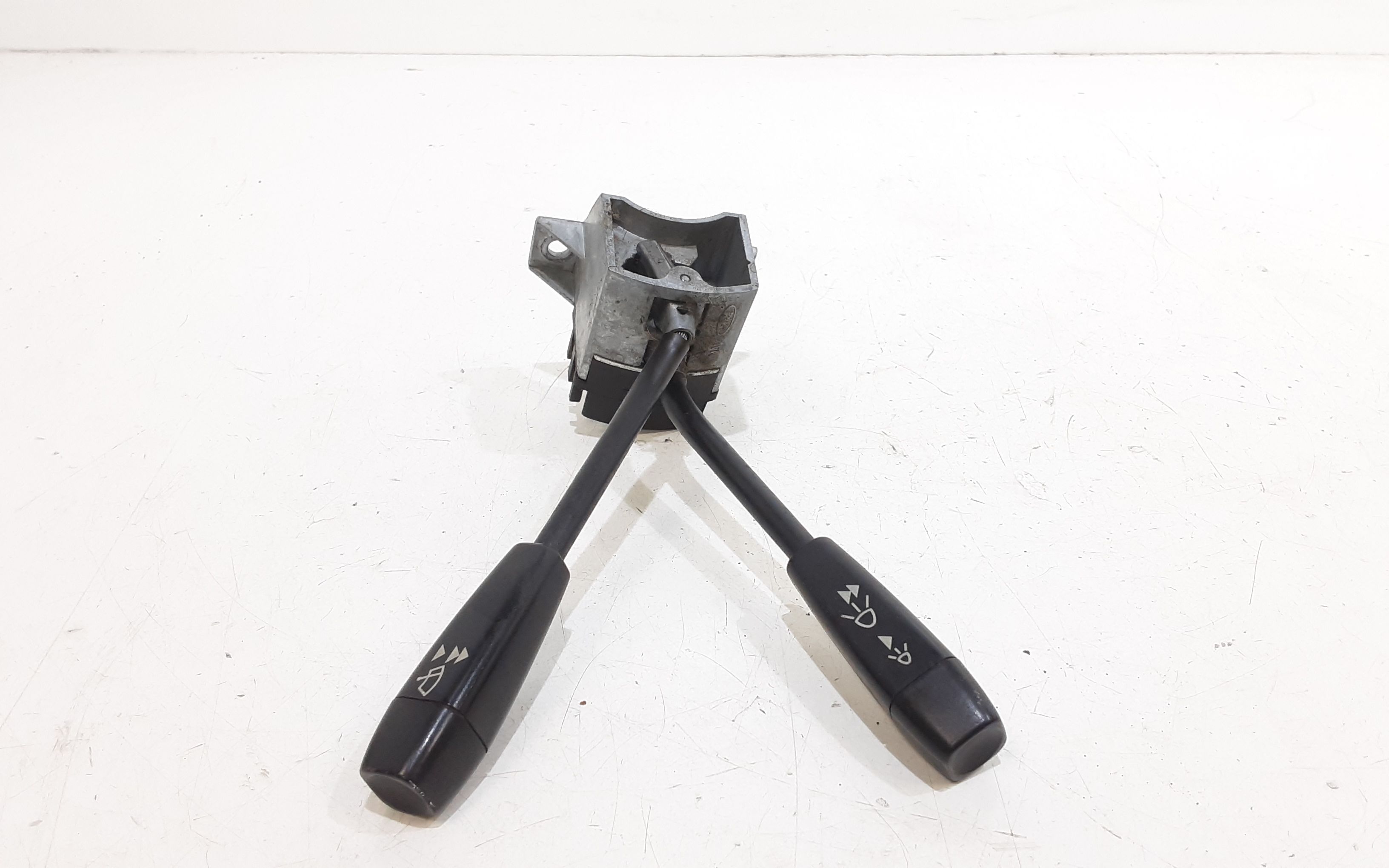 Devioluci destro FORD Fiesta Serie