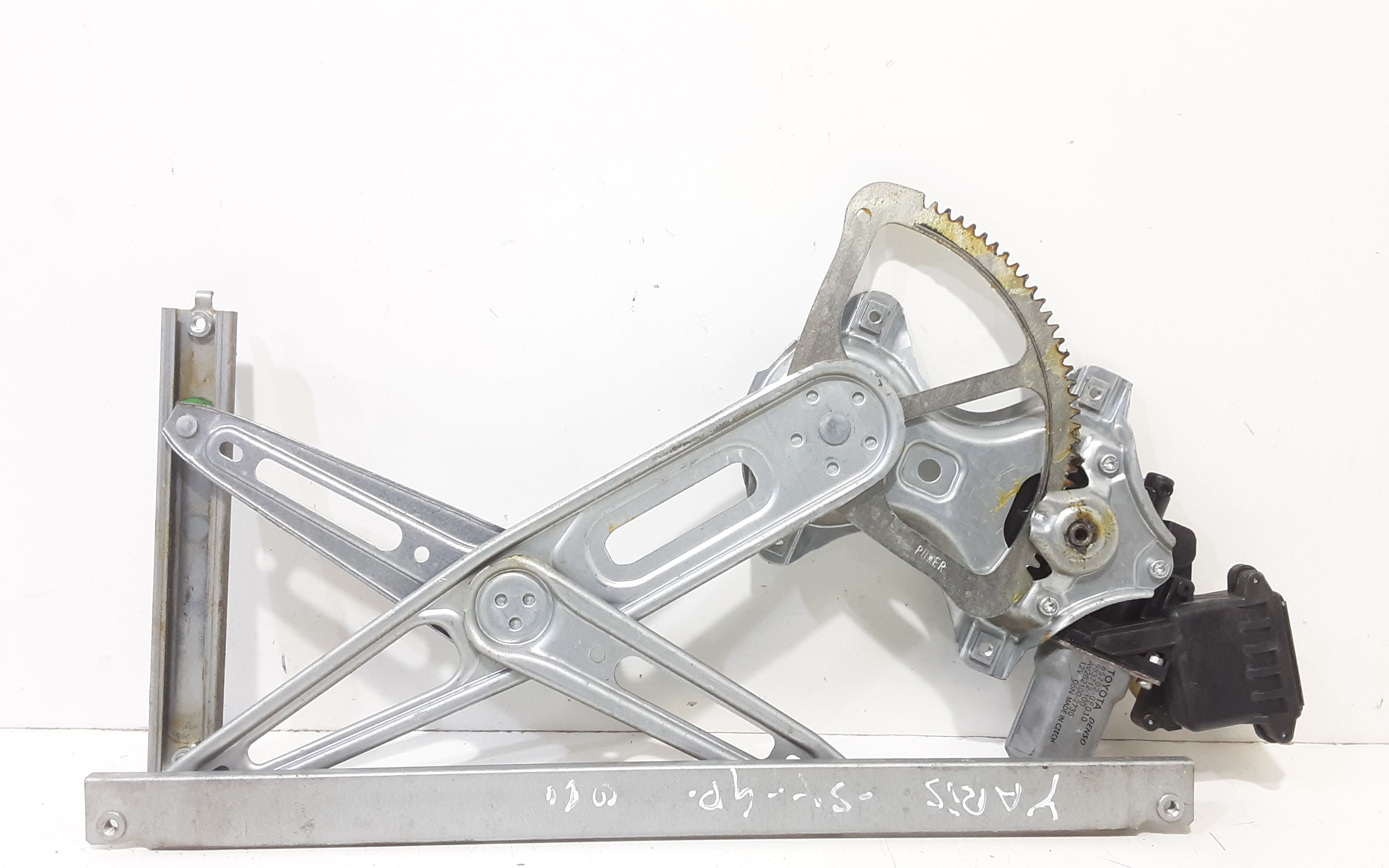 Cremagliera anteriore sinistra Guida TOYOTA Yaris Serie (08>11)