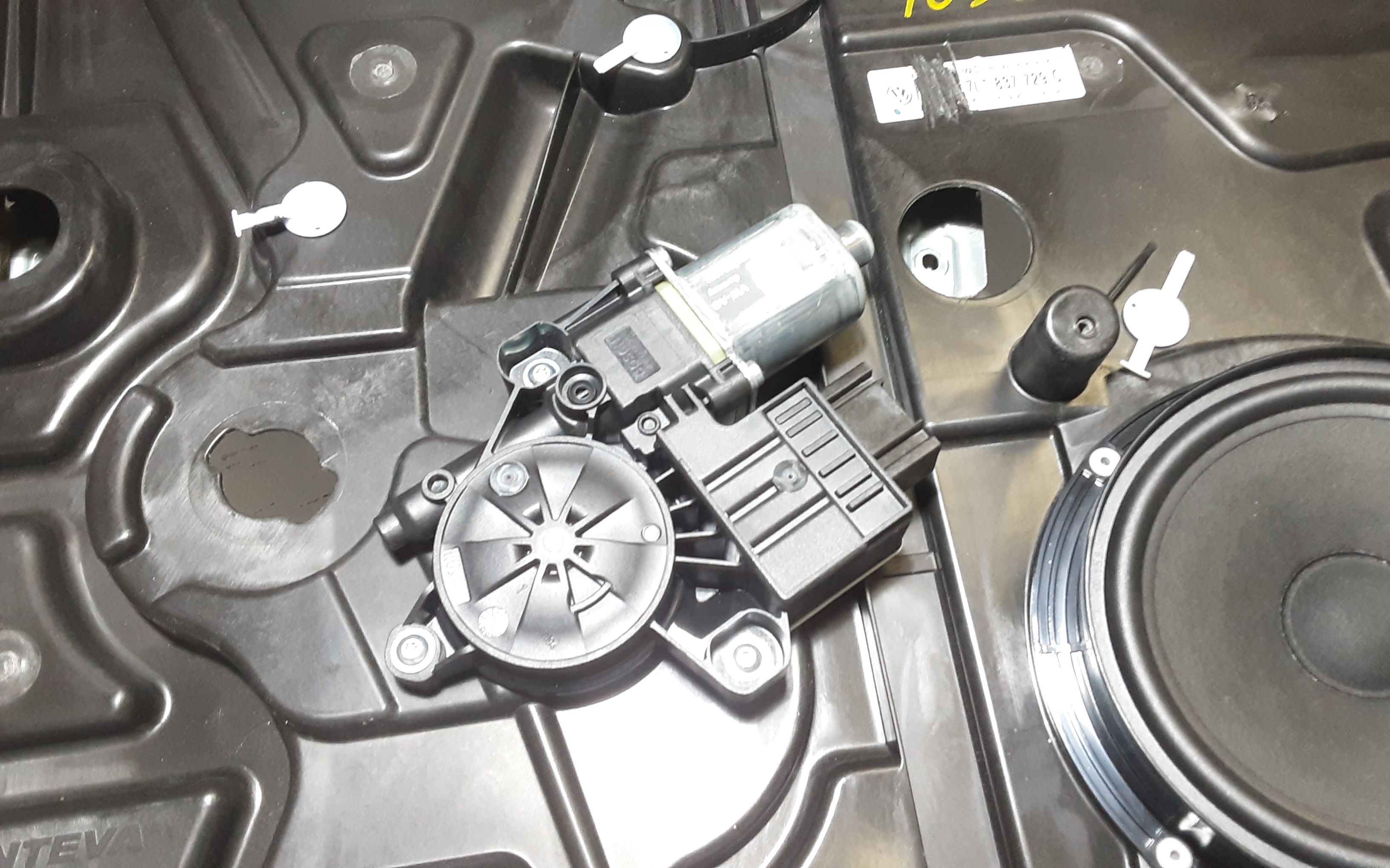 Cremagliera anteriore sinistra Guida VOLKSWAGEN Multivan Serie (15>)