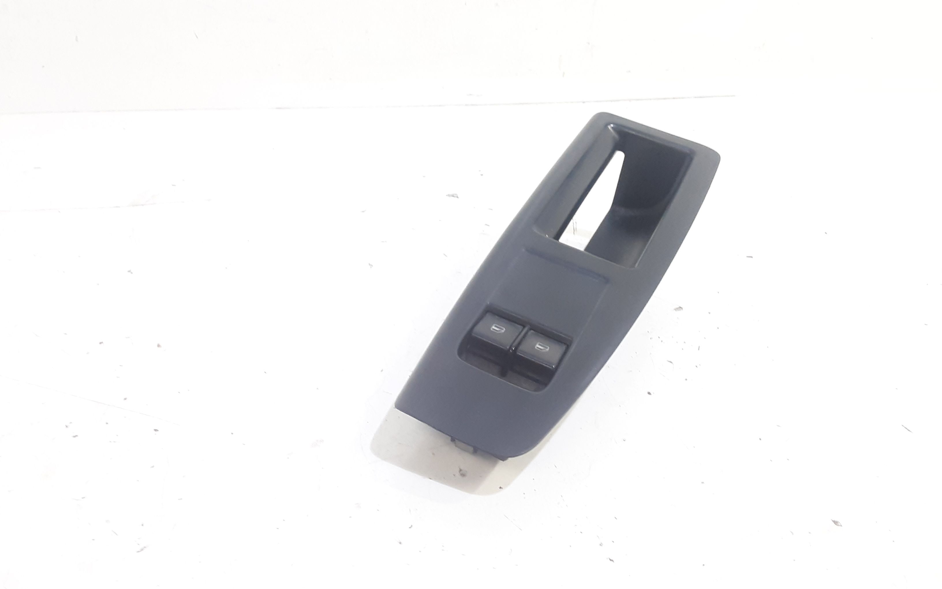 Pulsantiera anteriore sinistra Guida VOLKSWAGEN Polo 4 Serie