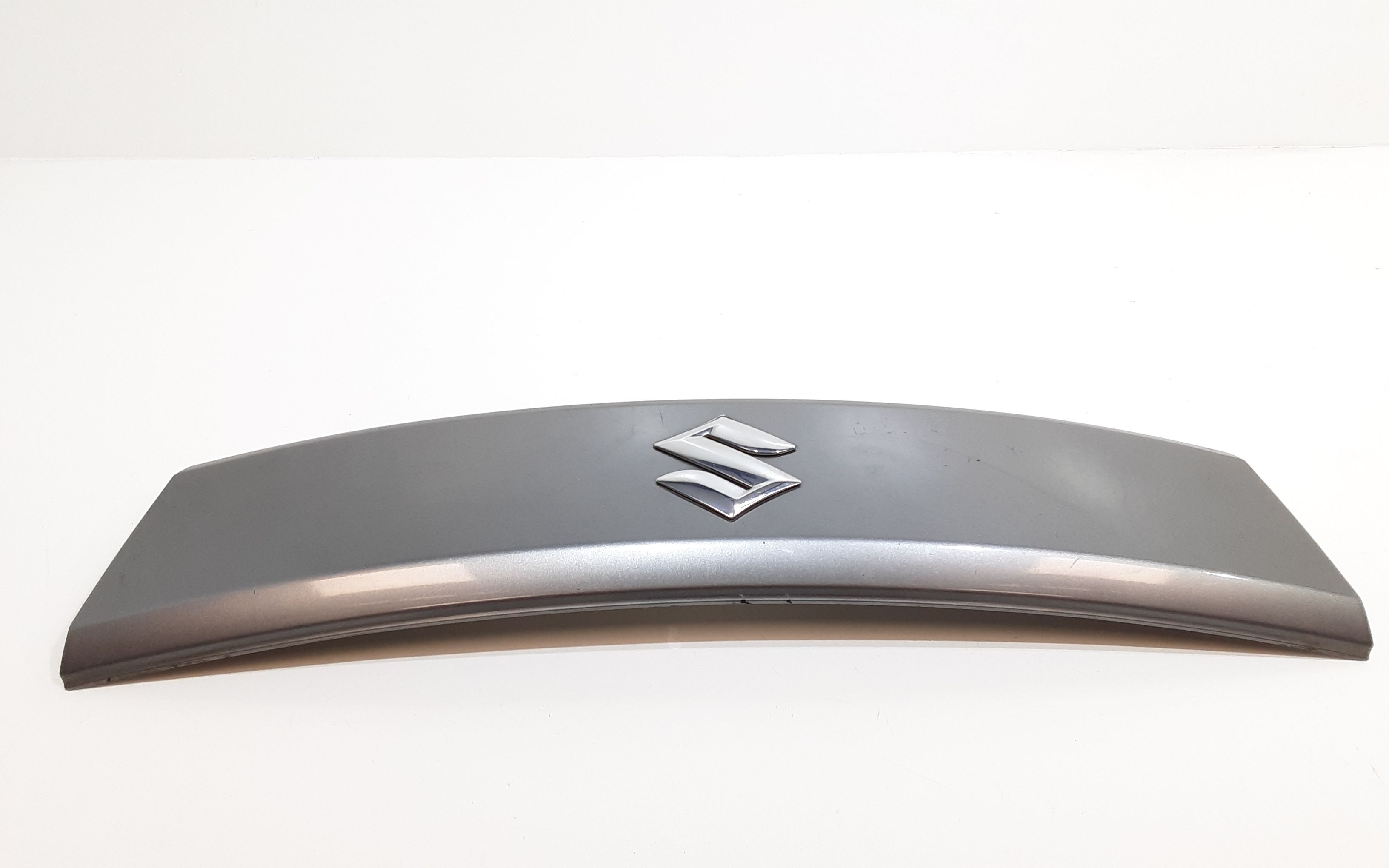 Cornice plastiche cofano posteriore SUZUKI Splash 1 Serie