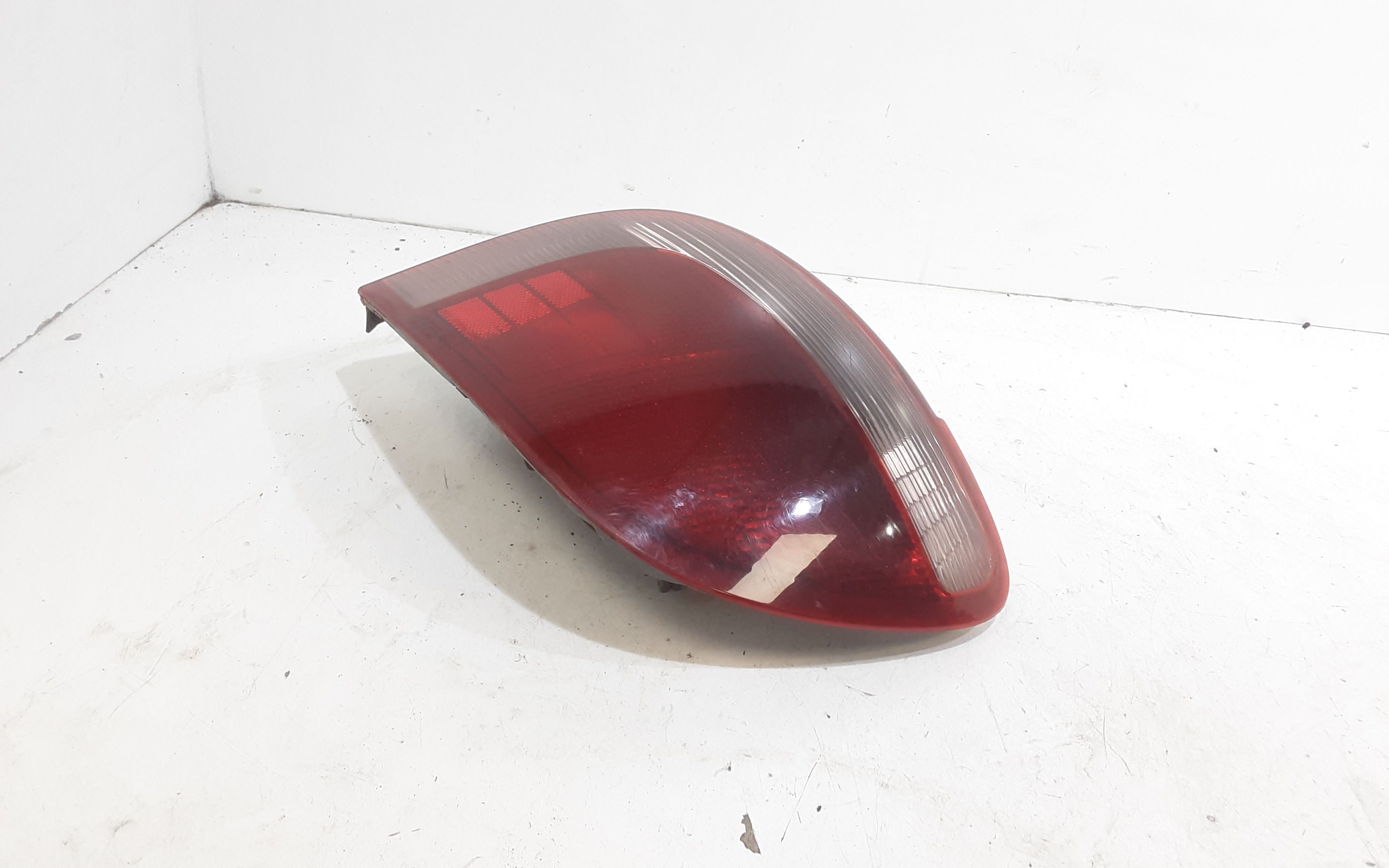 Stop fanale posteriore Destro Passeggero TOYOTA Yaris Serie (99>03)