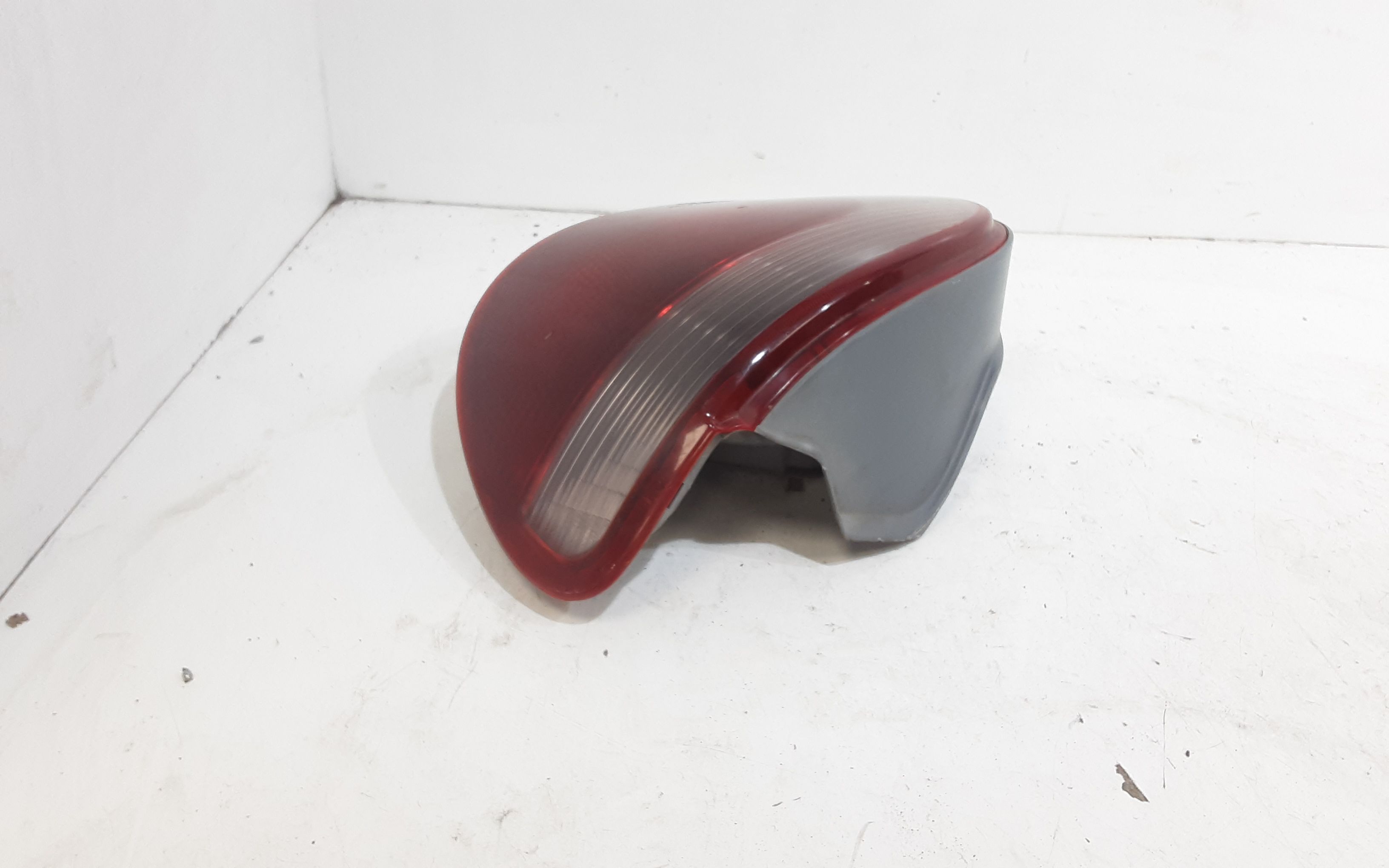 Stop fanale posteriore Destro Passeggero TOYOTA Yaris Serie (99>03)