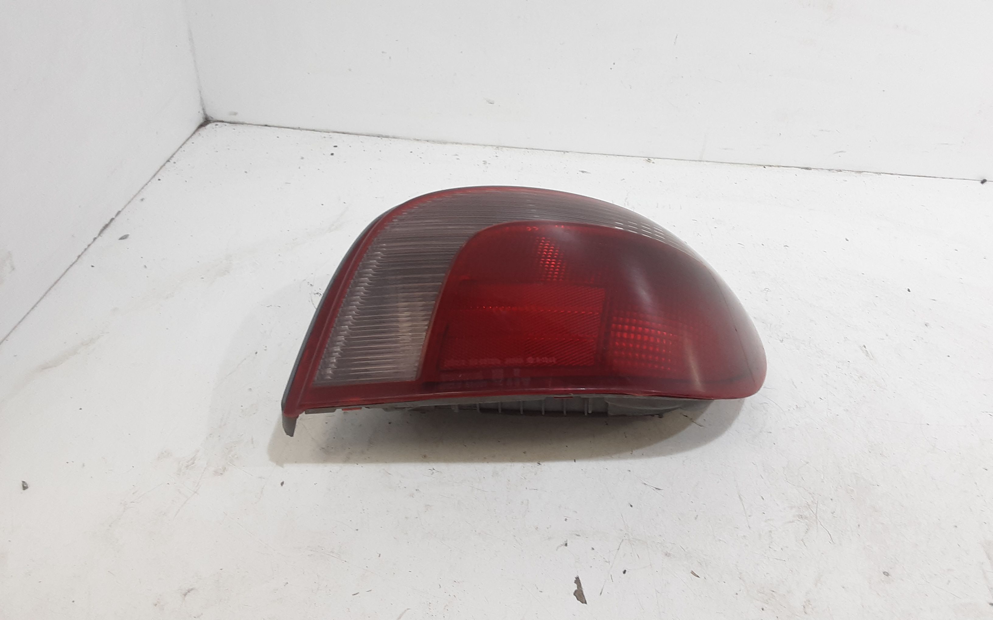 Stop fanale posteriore Destro Passeggero TOYOTA Yaris Serie (99>03)