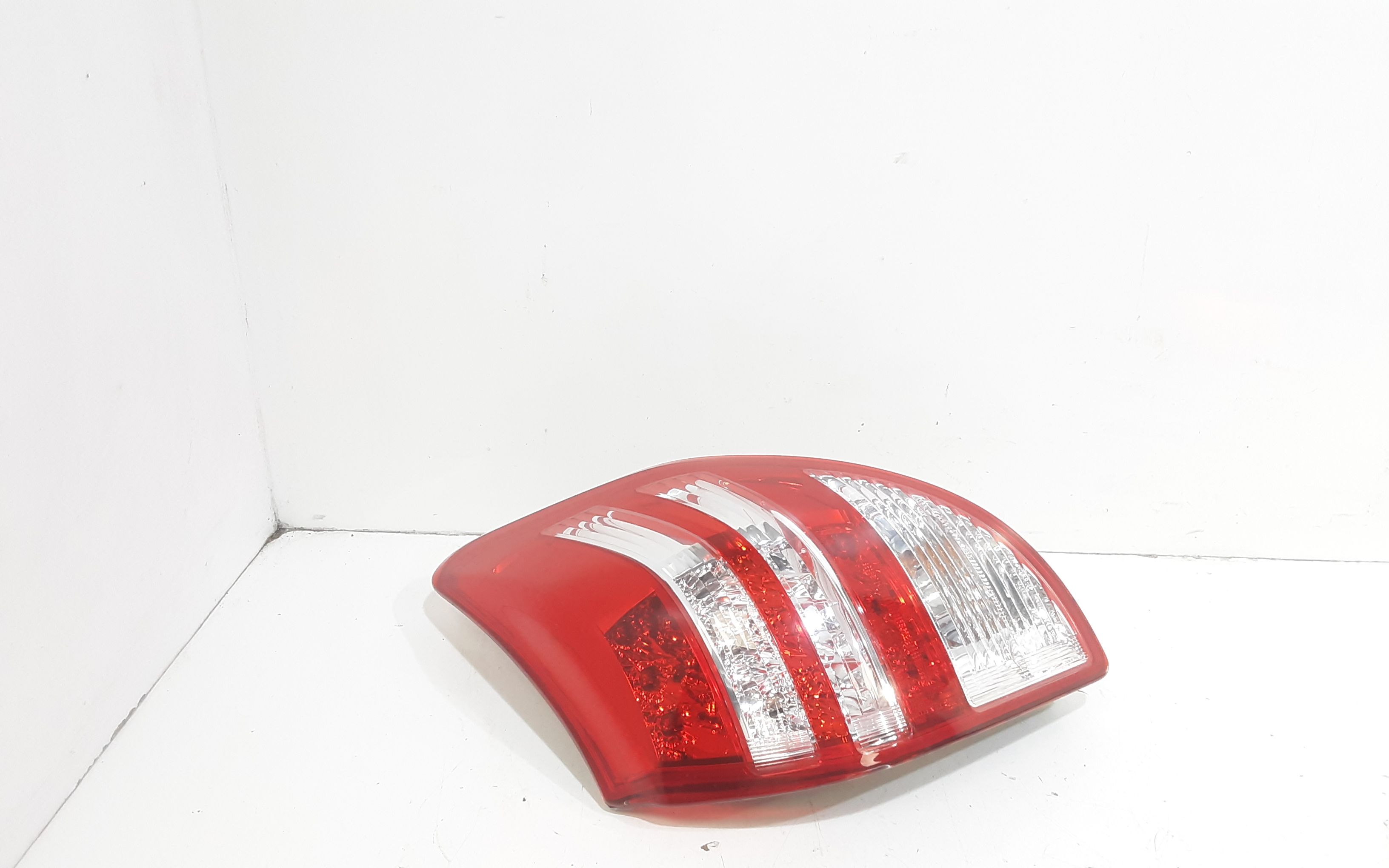 Stop fanale posteriore Destro Passeggero TOYOTA Rav4 5 Serie