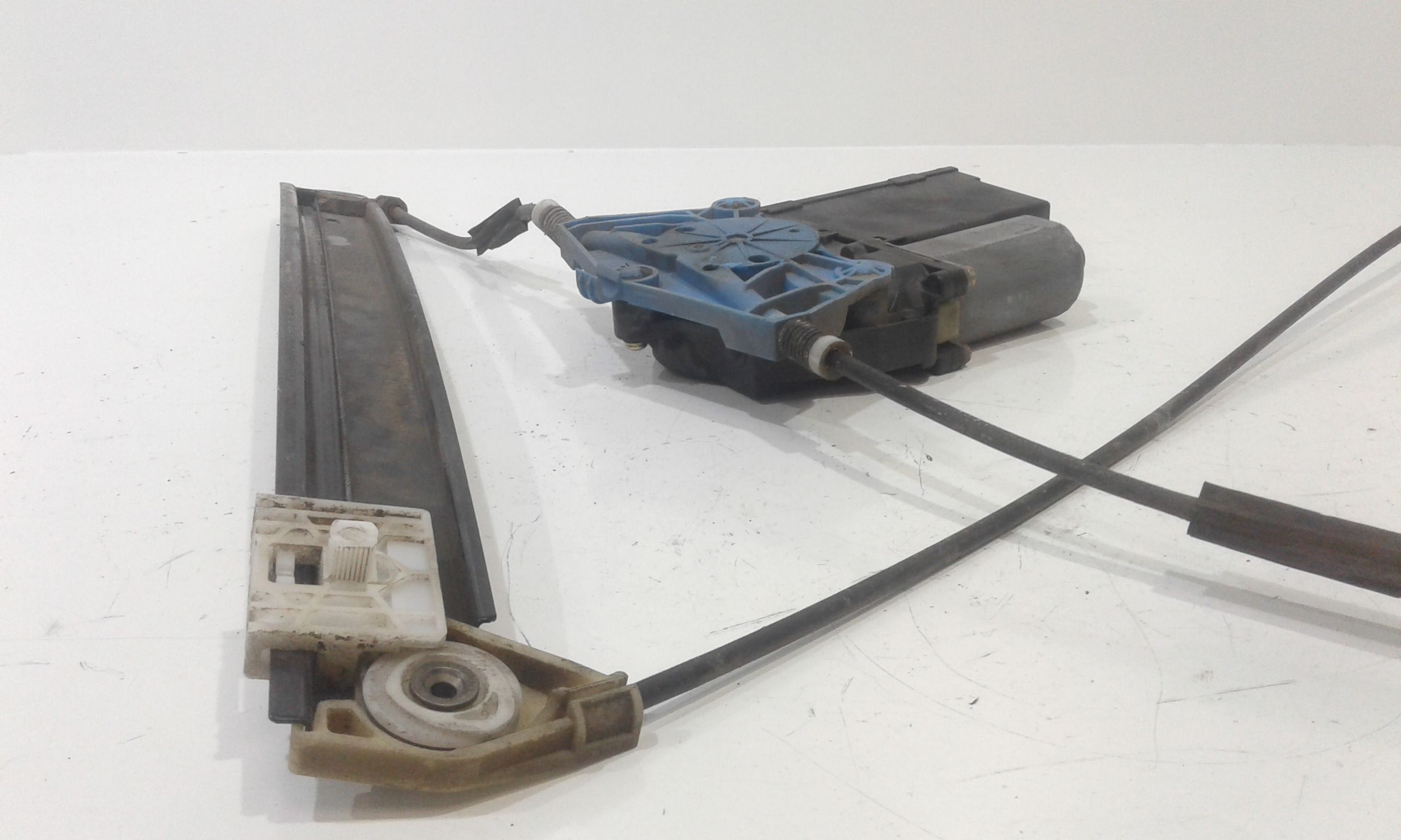 Cremagliera anteriore destra passeggero AUDI A4 Avant (8E) 1 serie