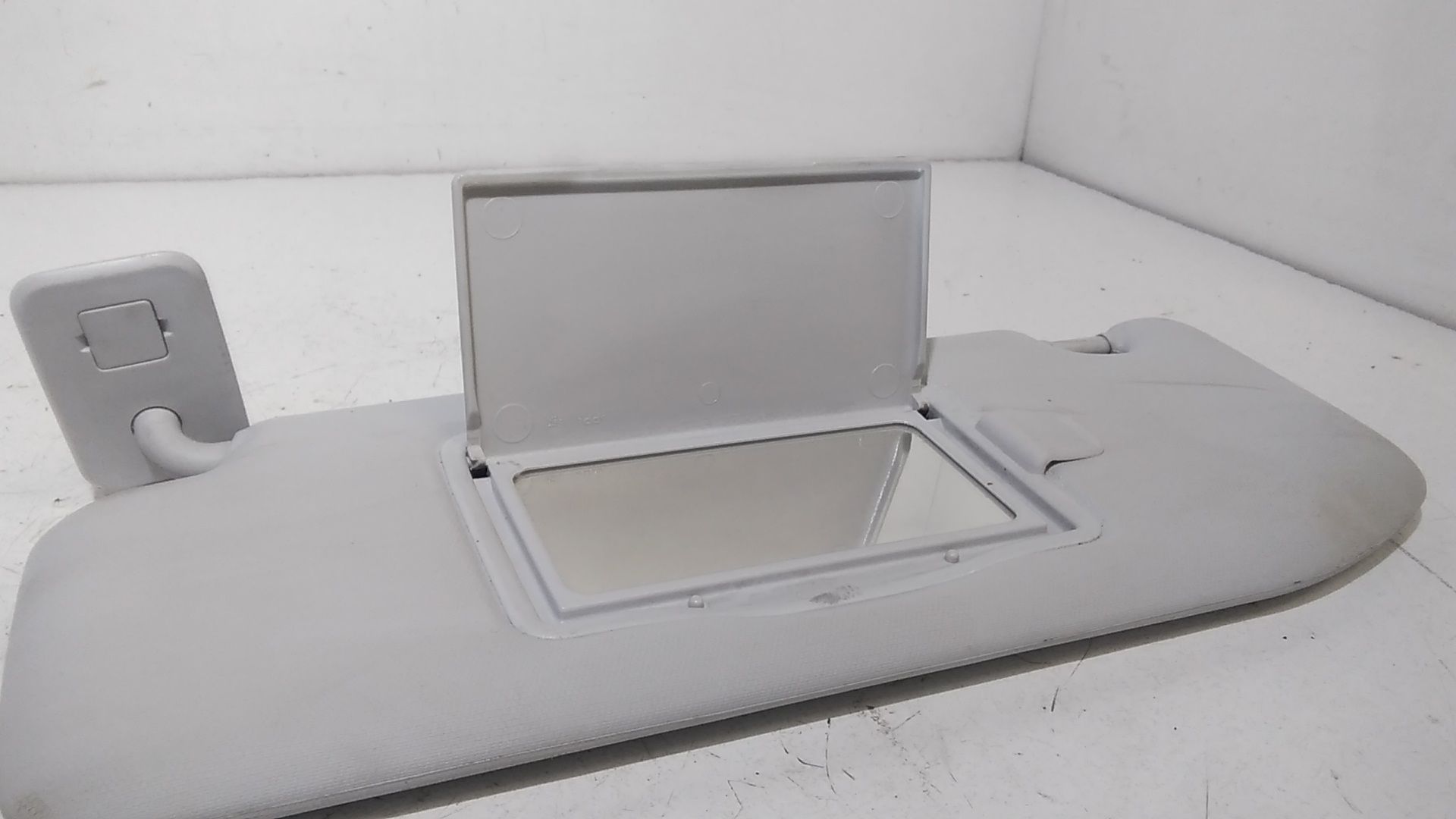 Parasole aletta anteriore Lato Guida PEUGEOT 208 Serie (12>19)