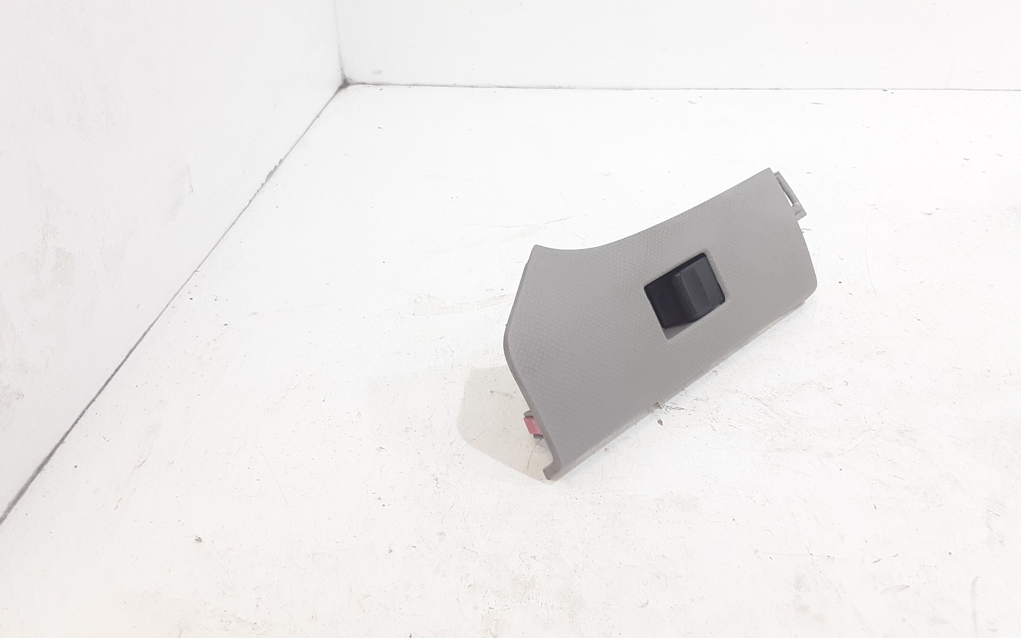 Pulsantiera Anteriore Destra Passeggero TOYOTA Yaris Serie (05>08)