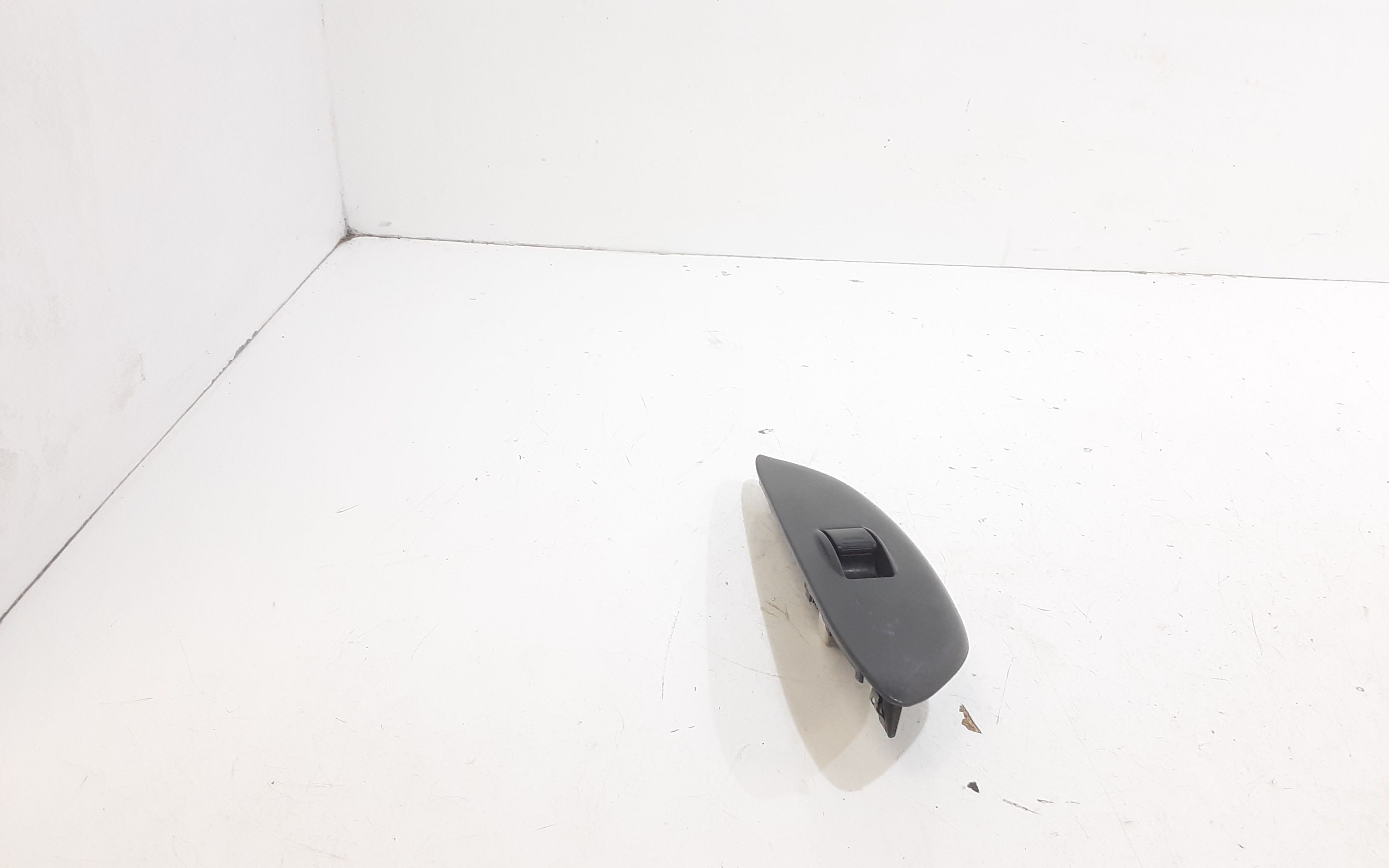 Pulsantiera Anteriore Destra Passeggero TOYOTA Yaris Serie (99>03)