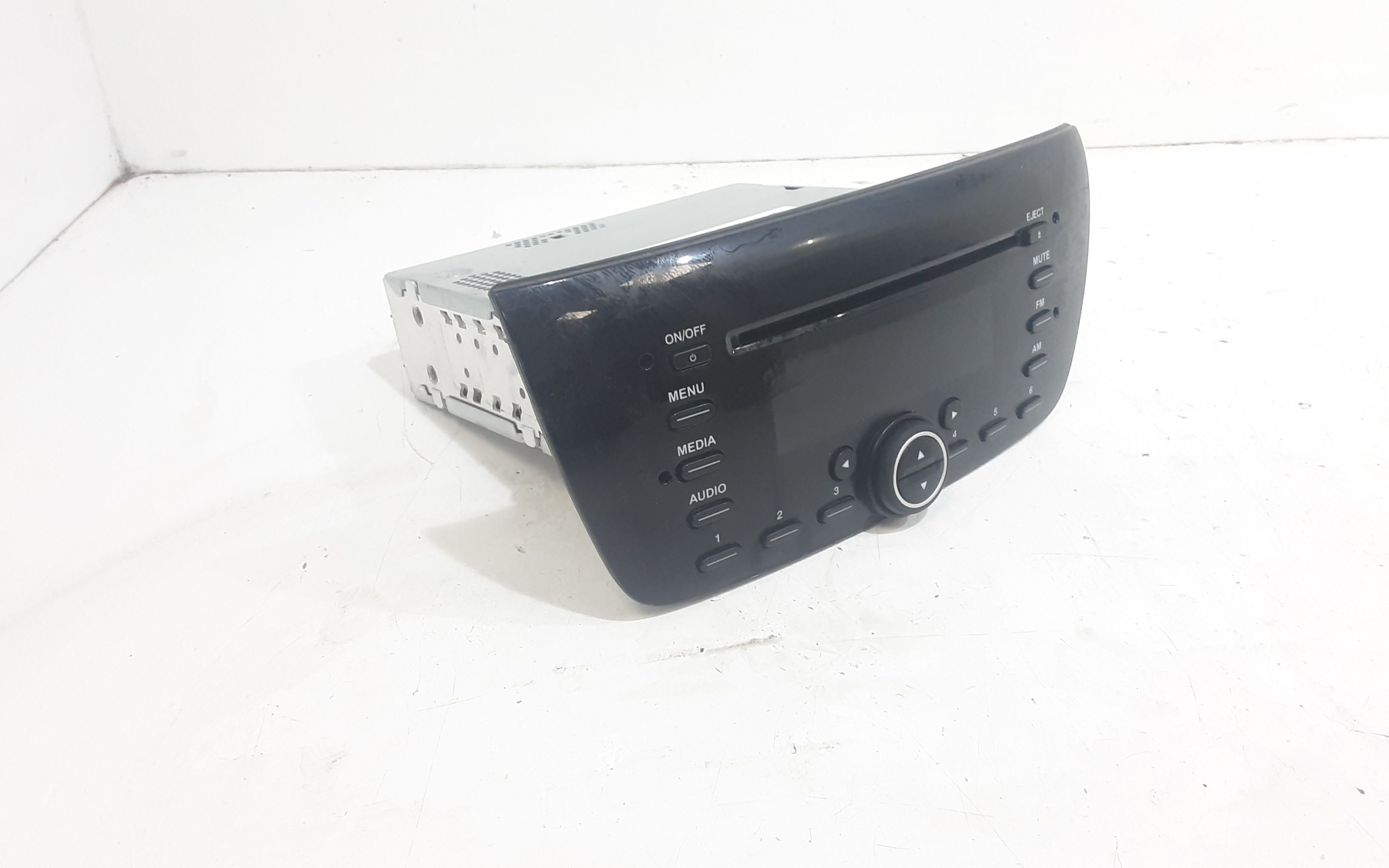 Autoradio FIAT Dobl Cargo (10>18)