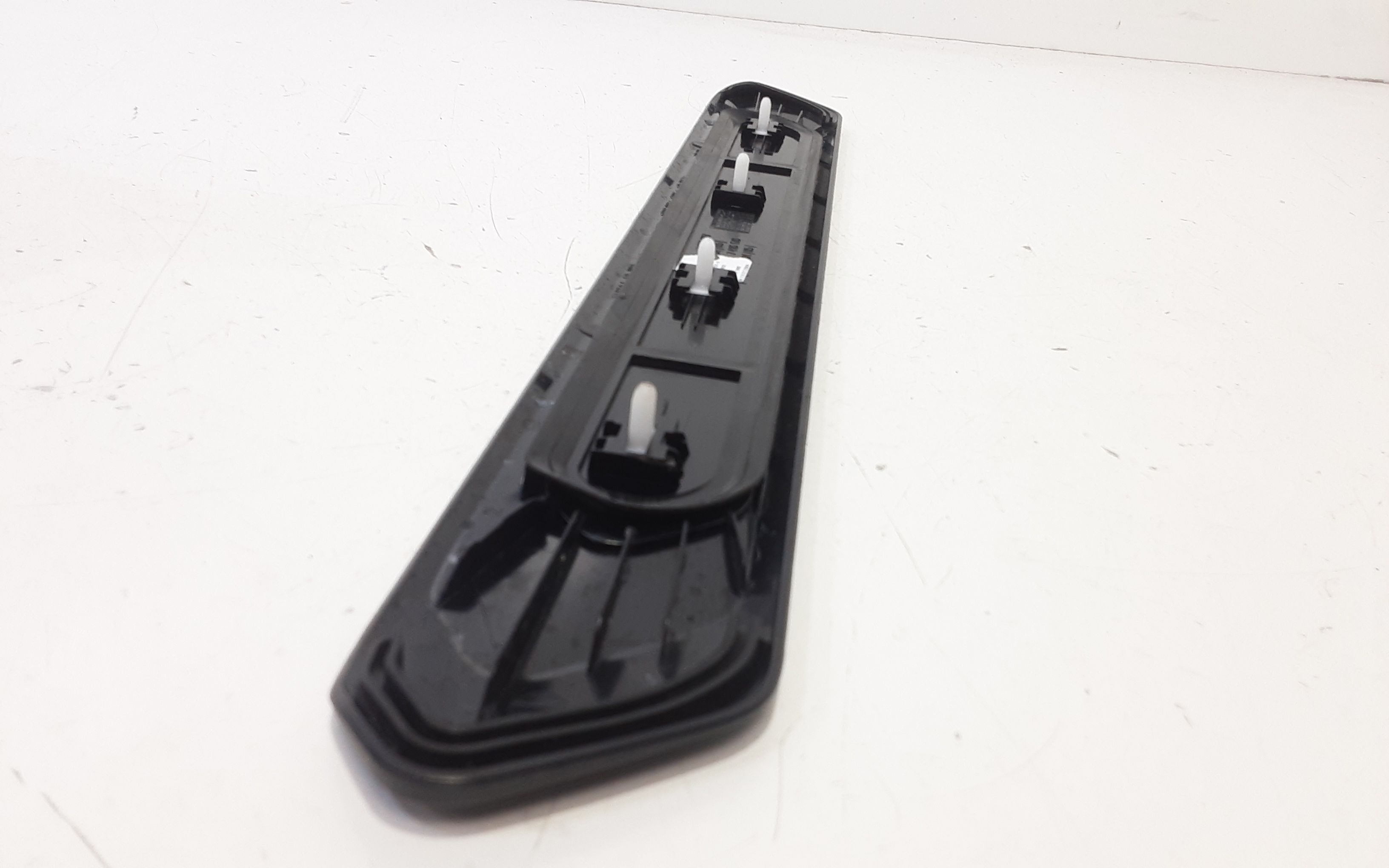 Batticalcagno anteriore sinistro BMW iX3 Elettrica (G08) 80kW / 109 cv (20>)